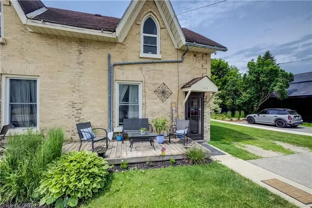 129 Elgin St, Mount Forest 3