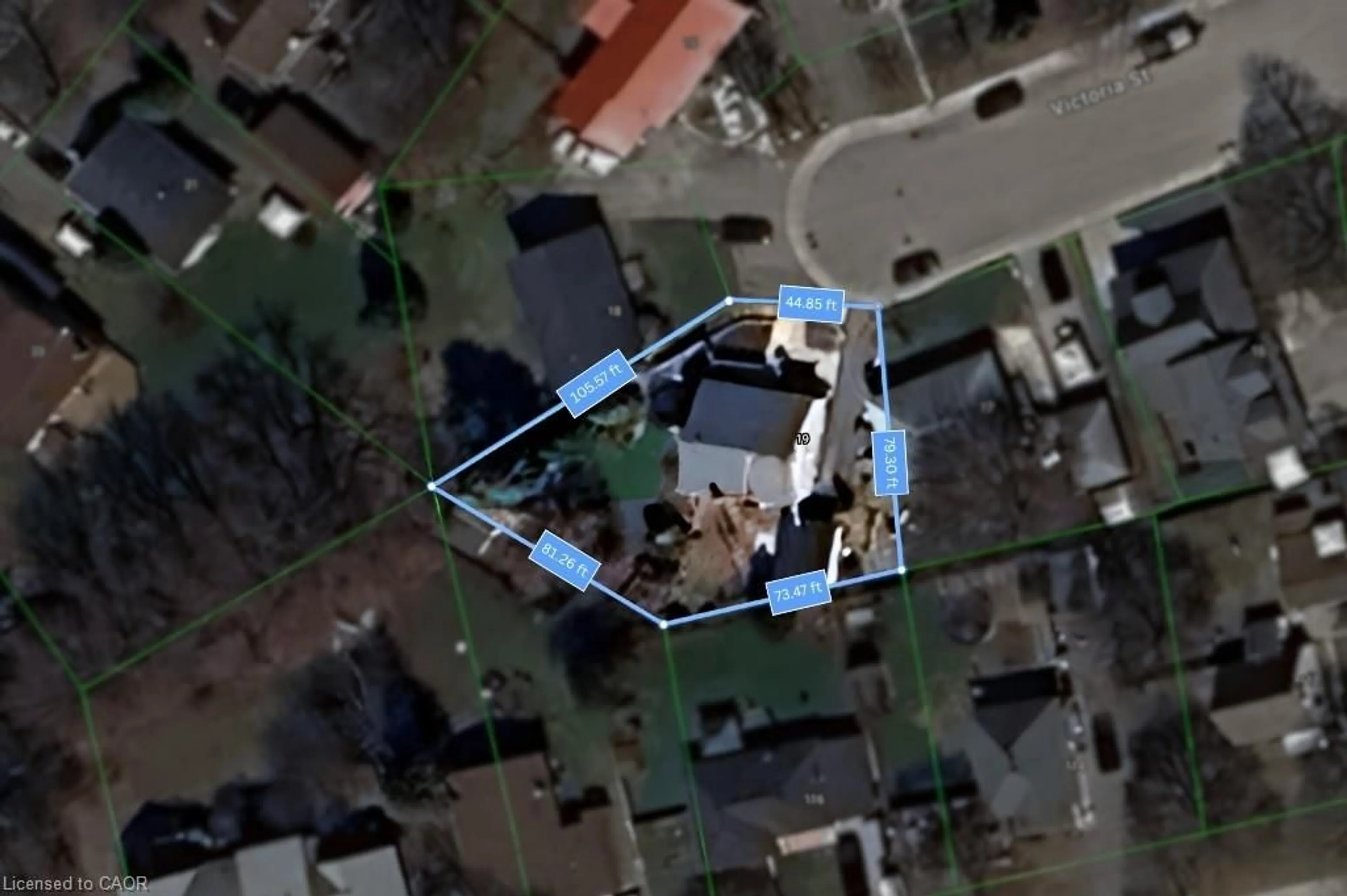 A pic from outside/outdoor area/front of a property/back of a property/a pic from drone, street for 19 Victoria St, Paris Ontario N3L 1A8