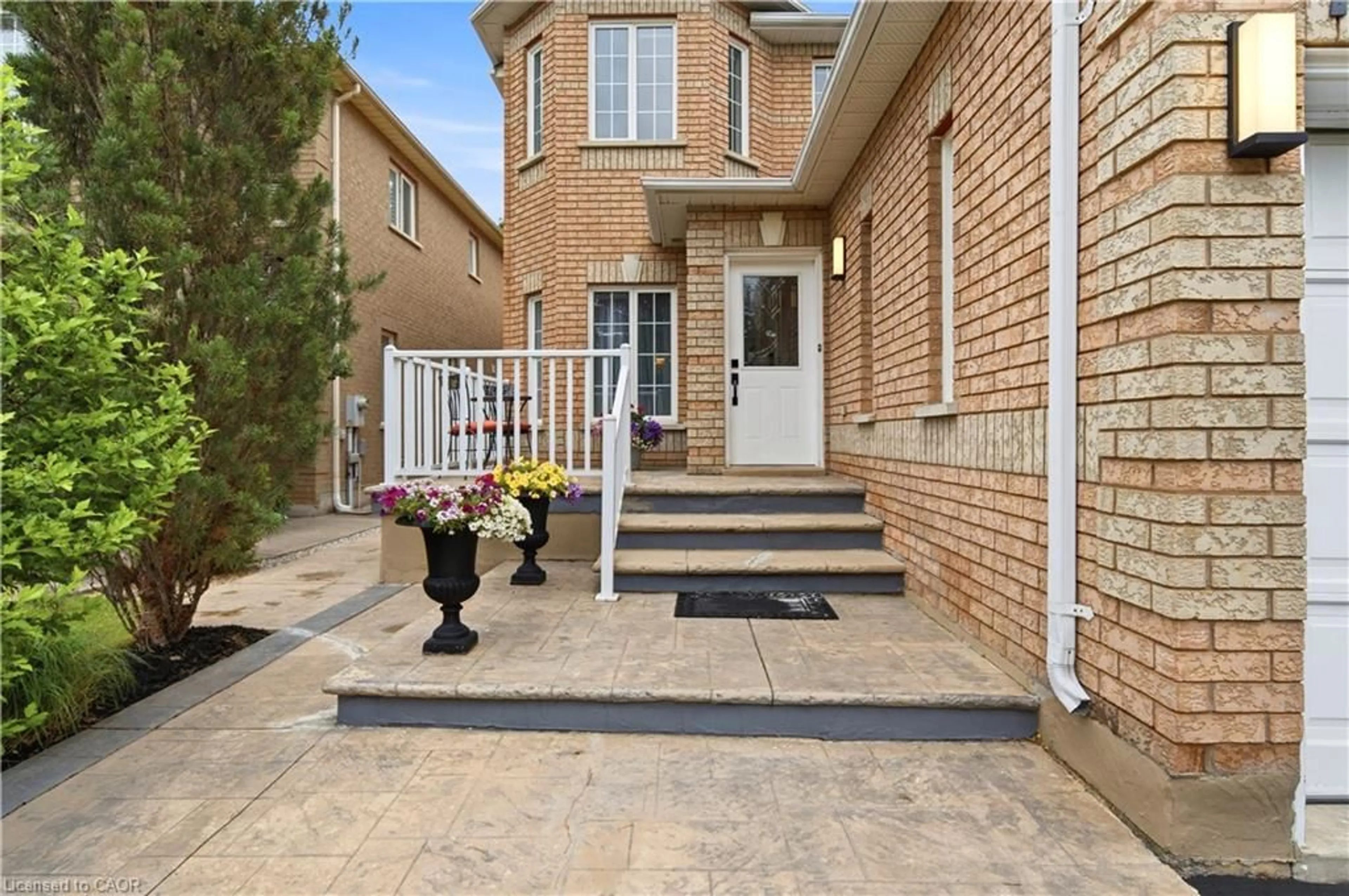 Unknown for 7287 Waldorf Way, Mississauga Ontario L5N 7P7