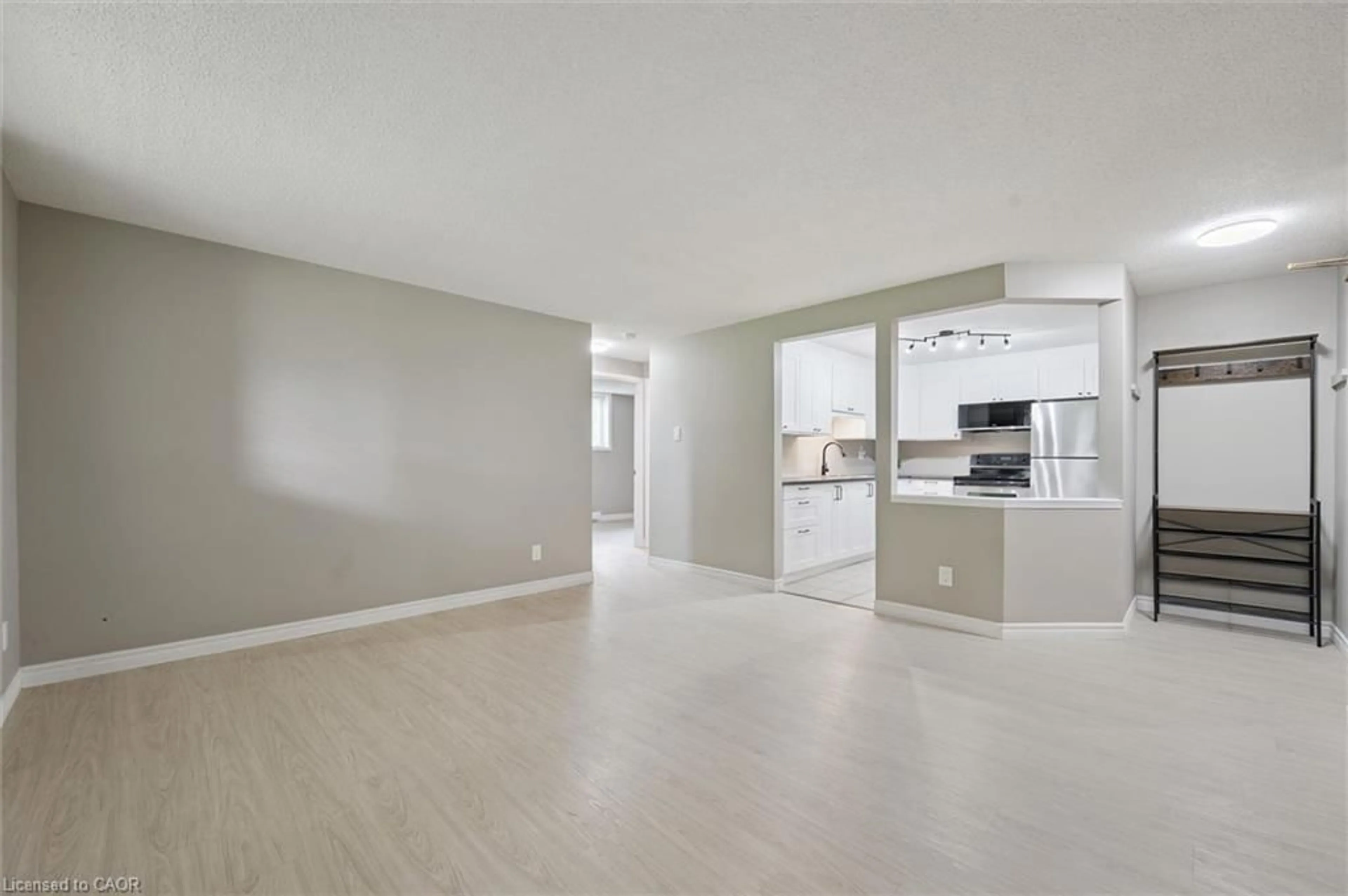 Unknown for 565 Greenfield Ave #803, Kitchener Ontario N2C 2P5