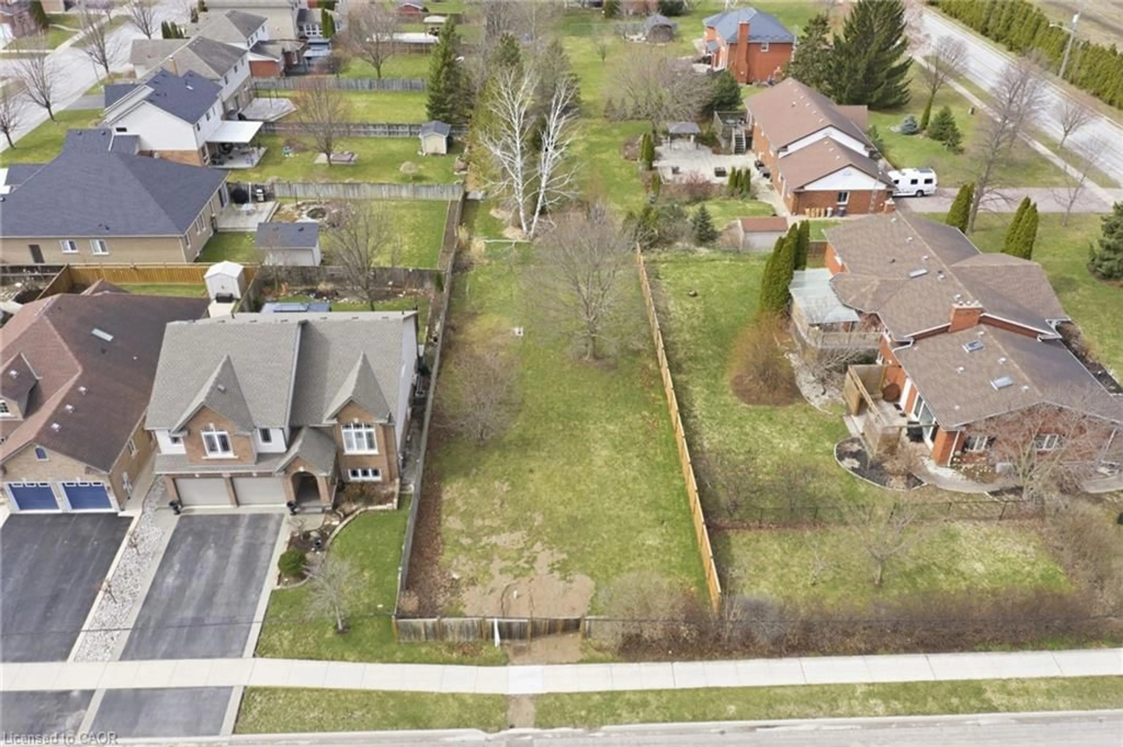 A pic from outside/outdoor area/front of a property/back of a property/a pic from drone, street for 1624 Concession Road 4 Rd, Niagara-on-the-Lake Ontario L0S 1T0