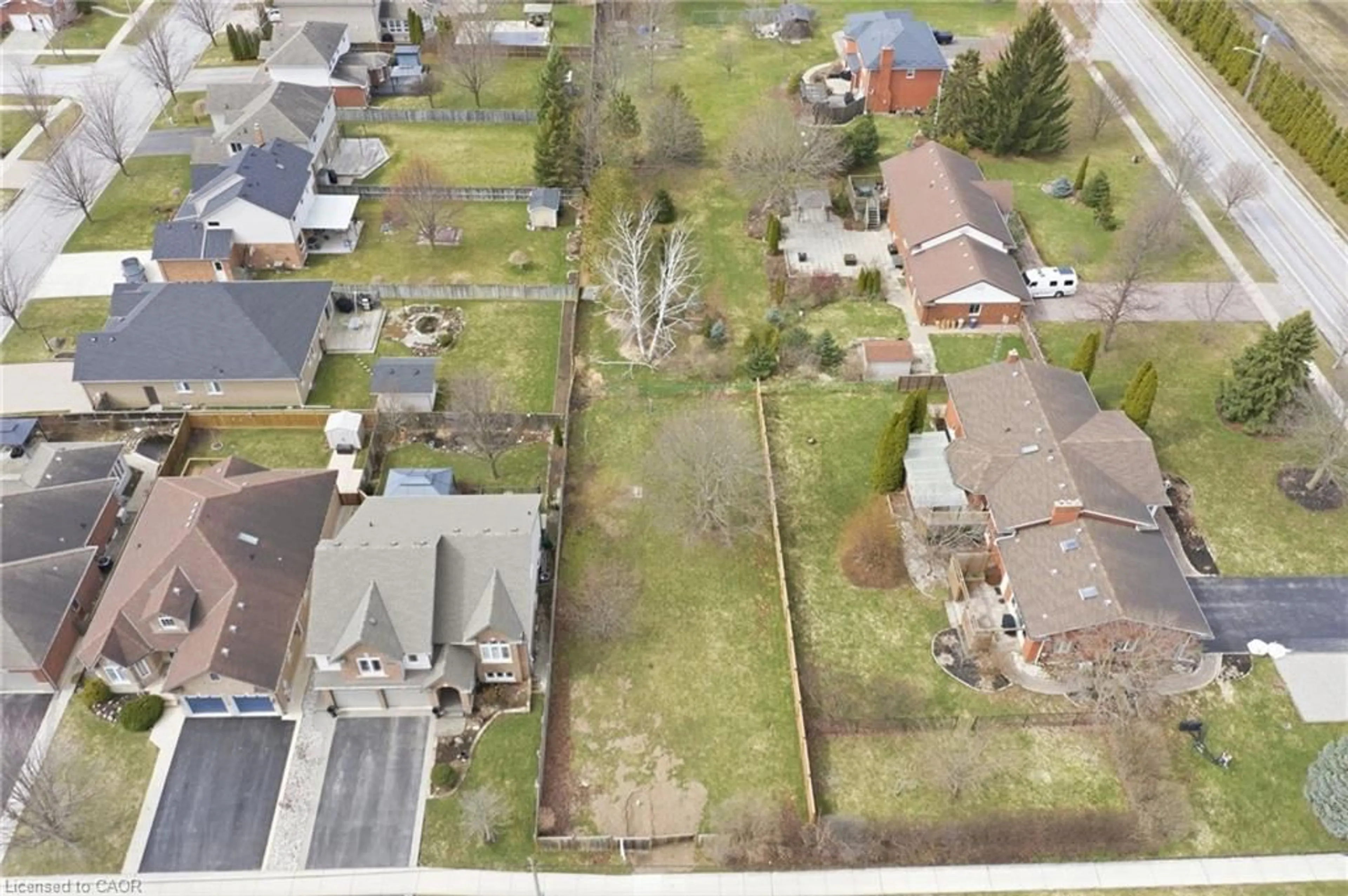 A pic from outside/outdoor area/front of a property/back of a property/a pic from drone, street for 1624 Concession Road 4 Rd, Niagara-on-the-Lake Ontario L0S 1T0