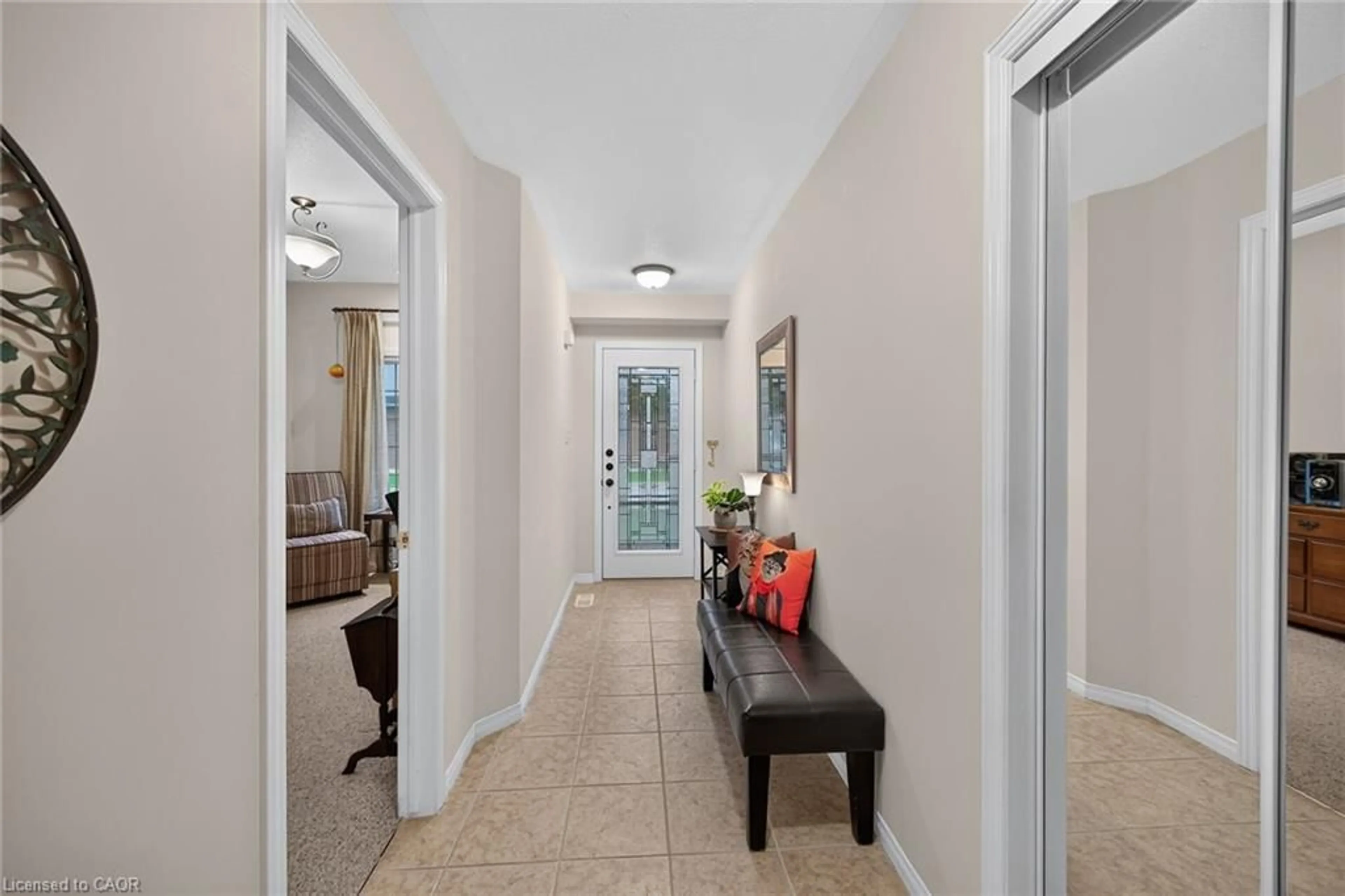 Indoor entryway for 16 Appalachian Trail, Hamilton Ontario L9B 2X8