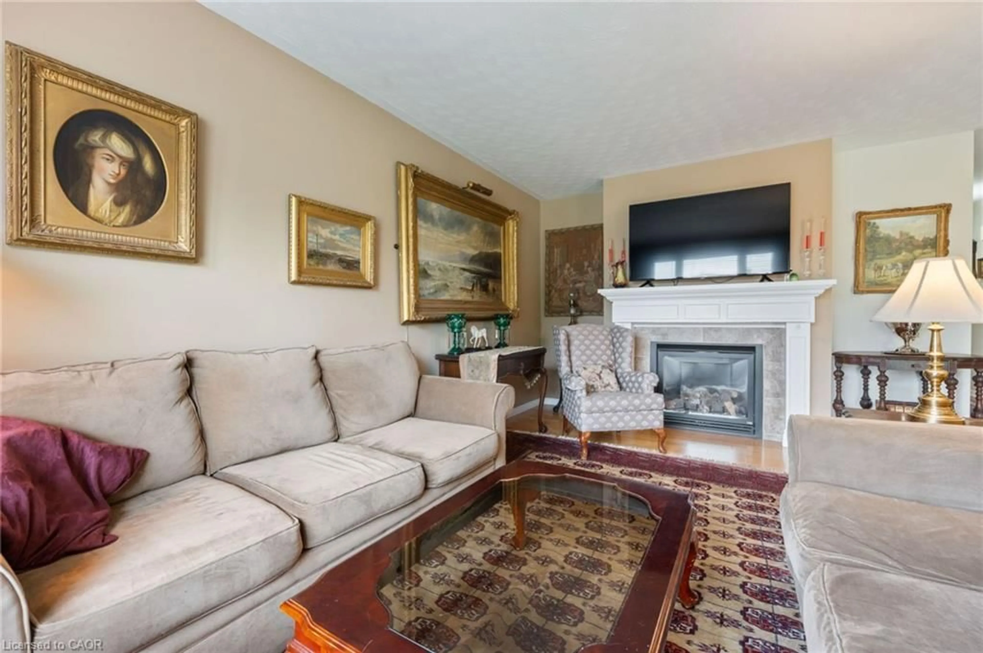 Living room with furniture, unknown for 2 Normandy Crt, Waterford Ontario N0E 1Y0