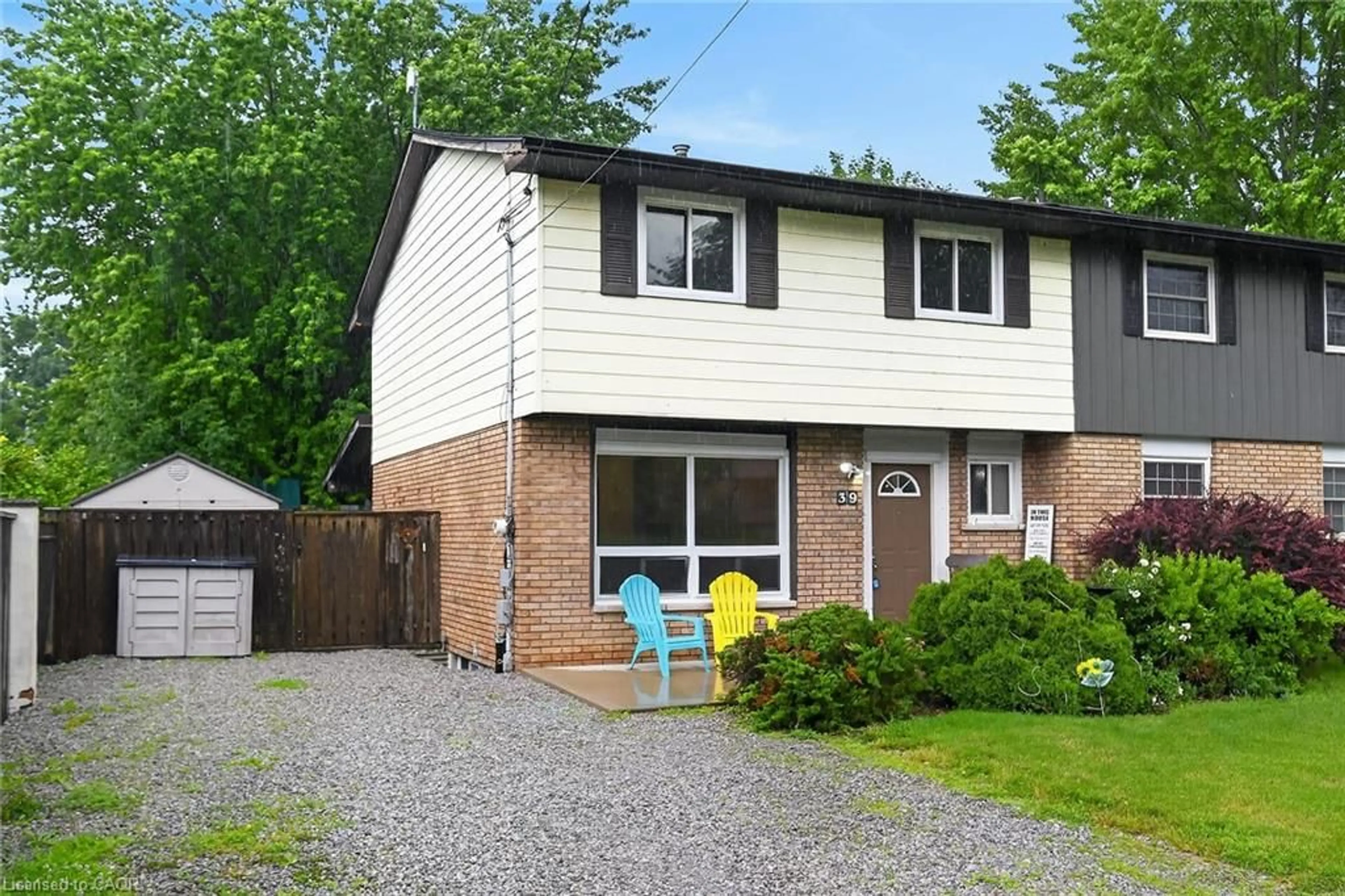 Unknown for 39 Dundee Dr, Caledonia Ontario N3W 1J8