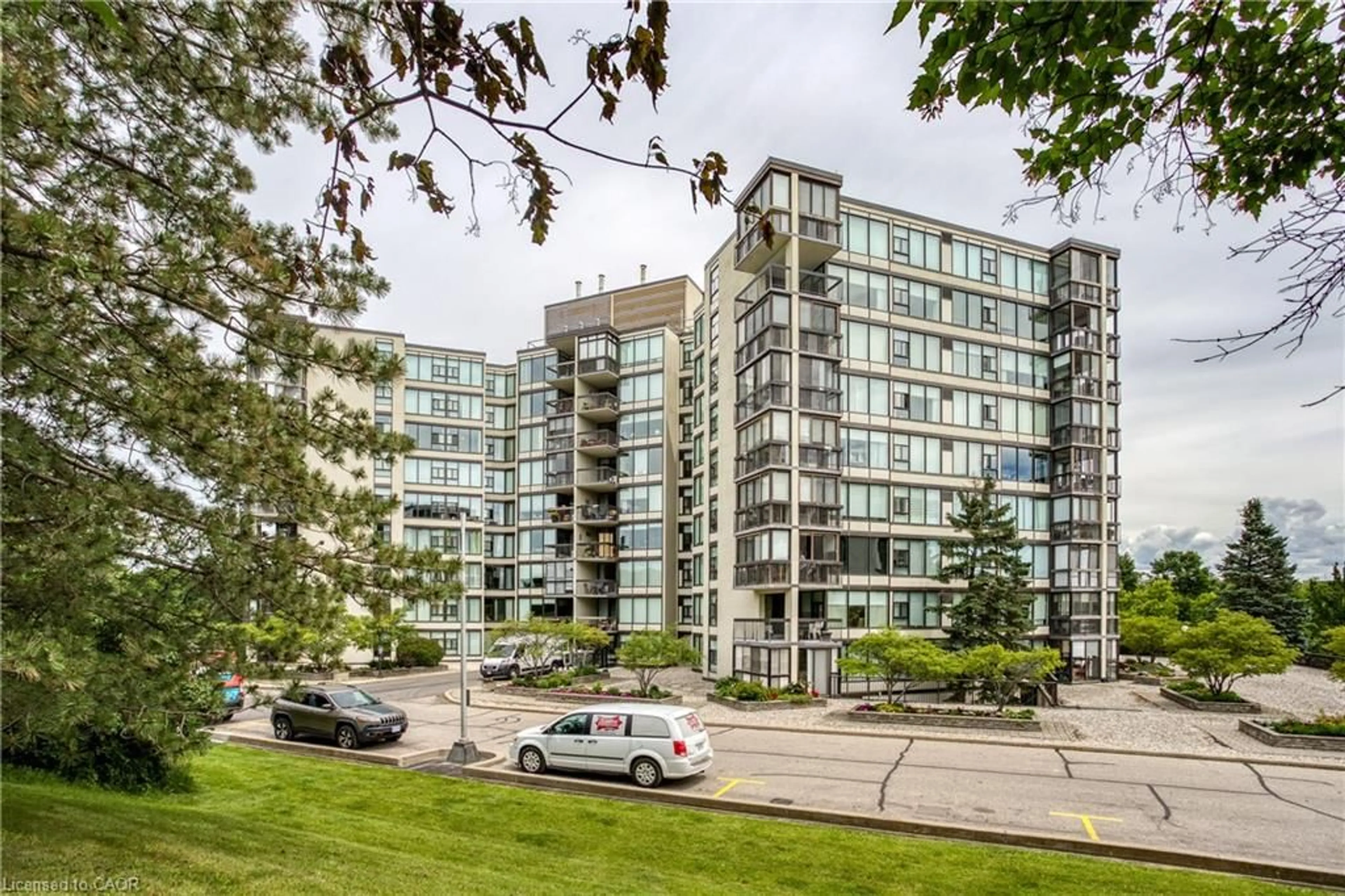 Unknown for 23 Woodlawn Rd #205, Guelph Ontario N1H 7G6