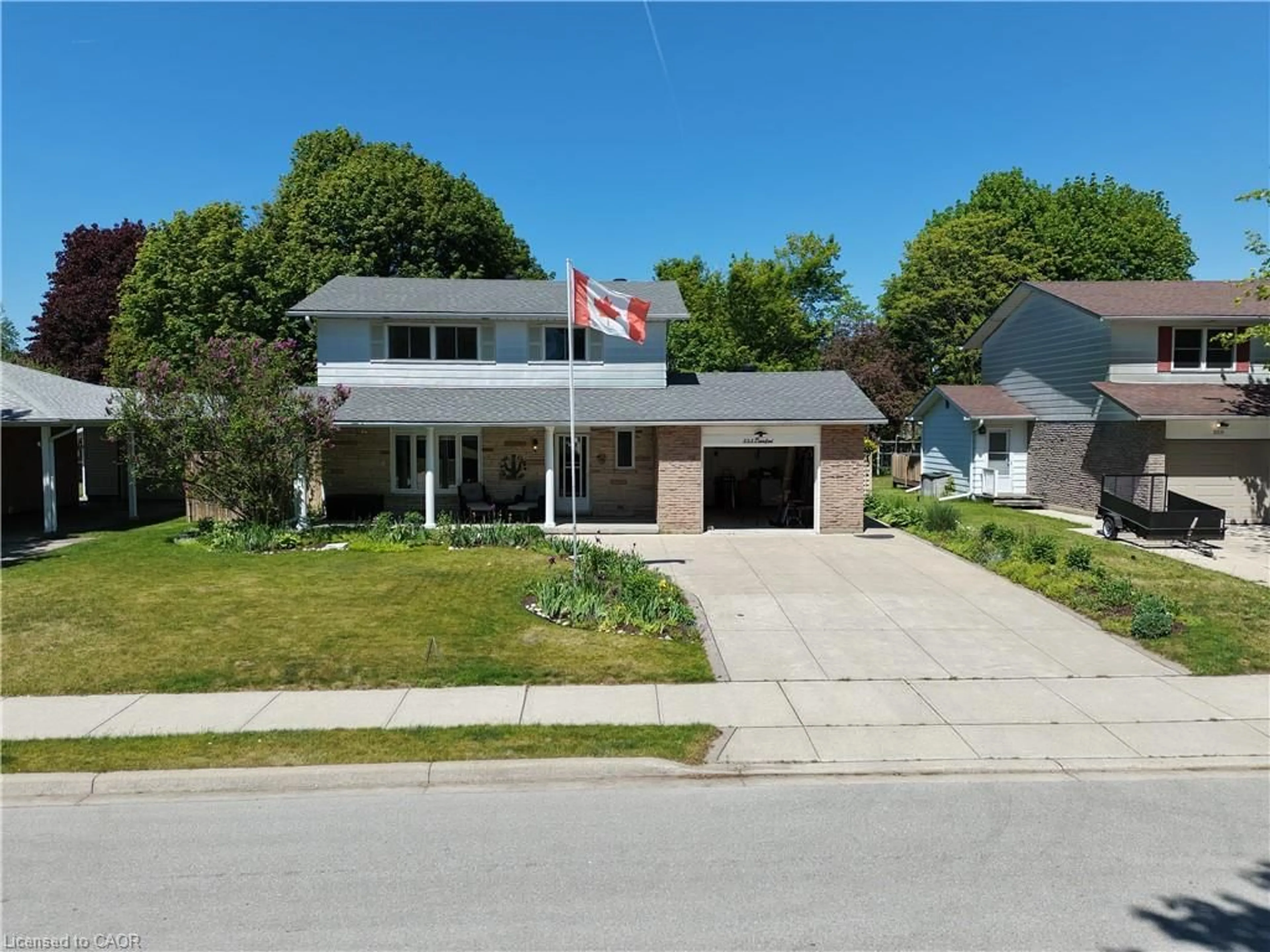 A pic from outside/outdoor area/front of a property/back of a property/a pic from drone, street for 353 Crawford St, Port Elgin Ontario N0H 2C2