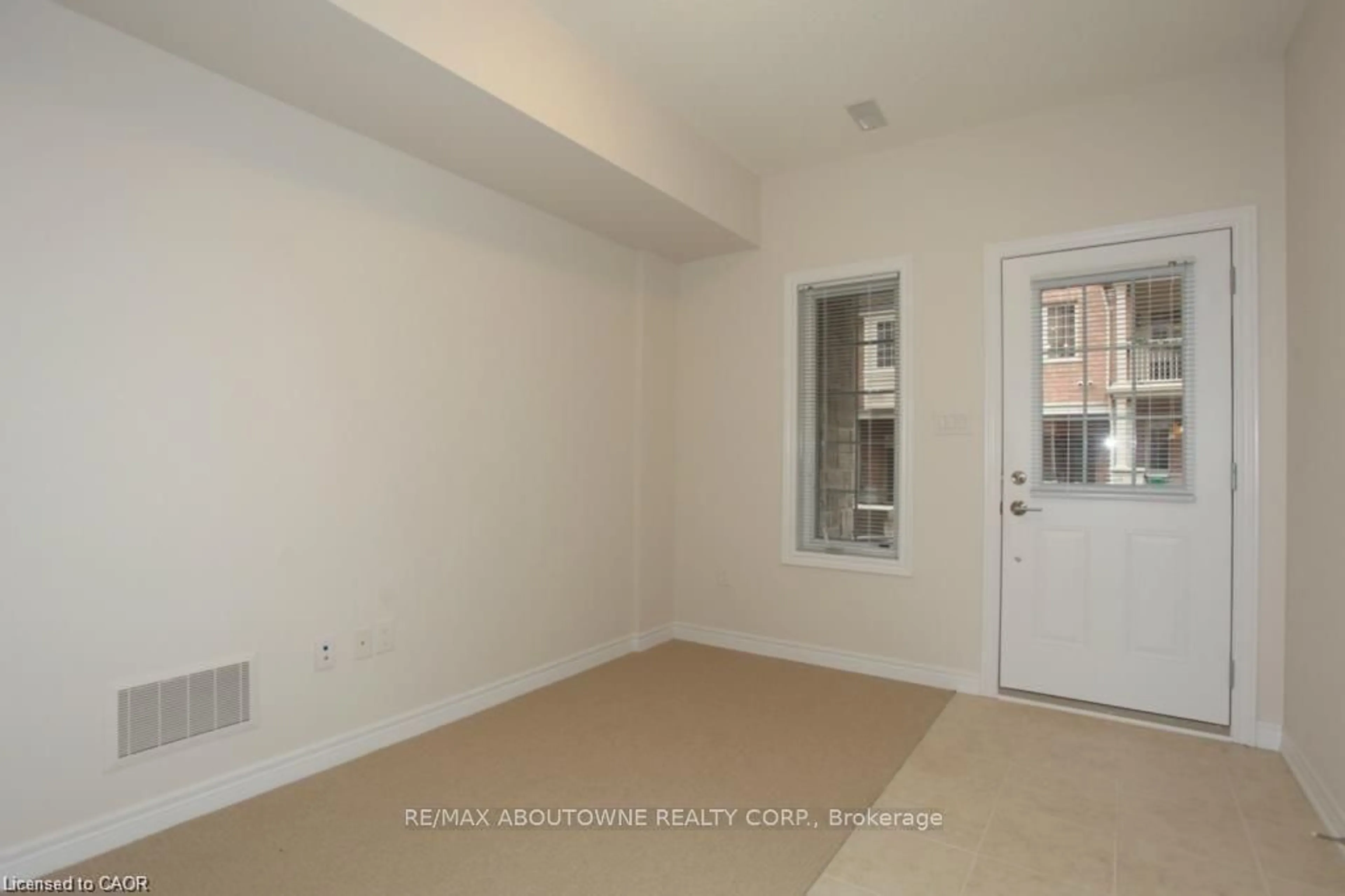 A pic of a room for 1401 Plains Rd #104, Burlington Ontario L7R 0C2