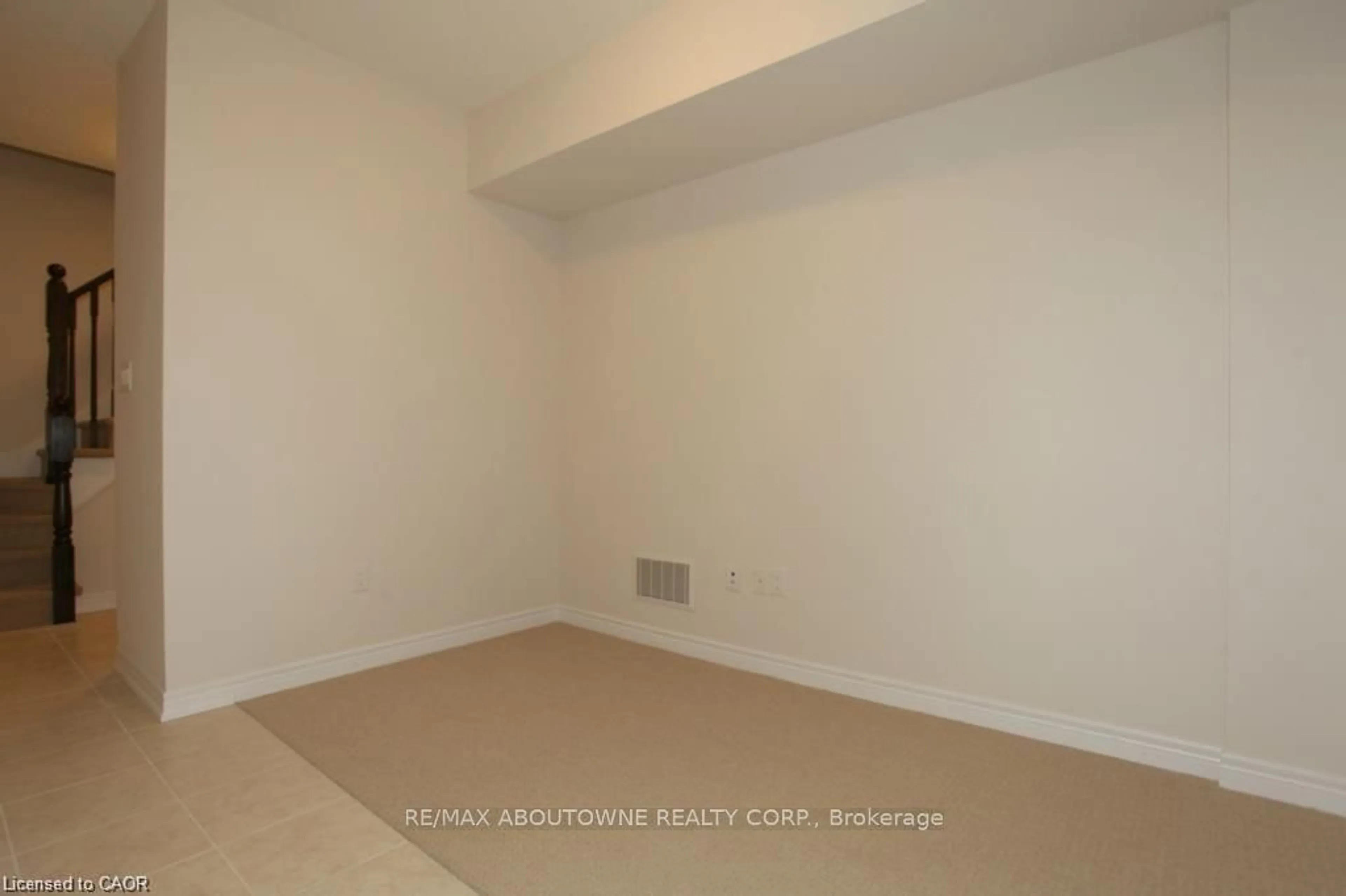 A pic of a room for 1401 Plains Rd #104, Burlington Ontario L7R 0C2