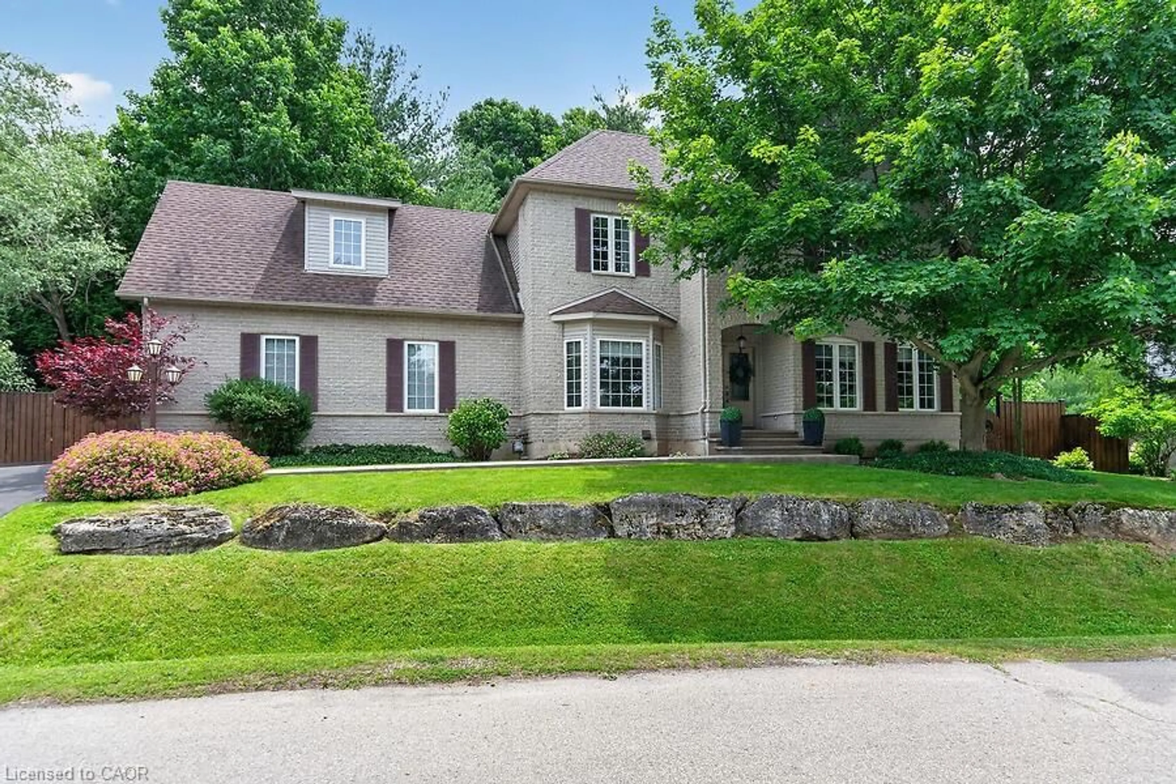 Home with brick exterior material, street for 4 Valley Ridge Lane, Flamborough Ontario L8N 2Z7