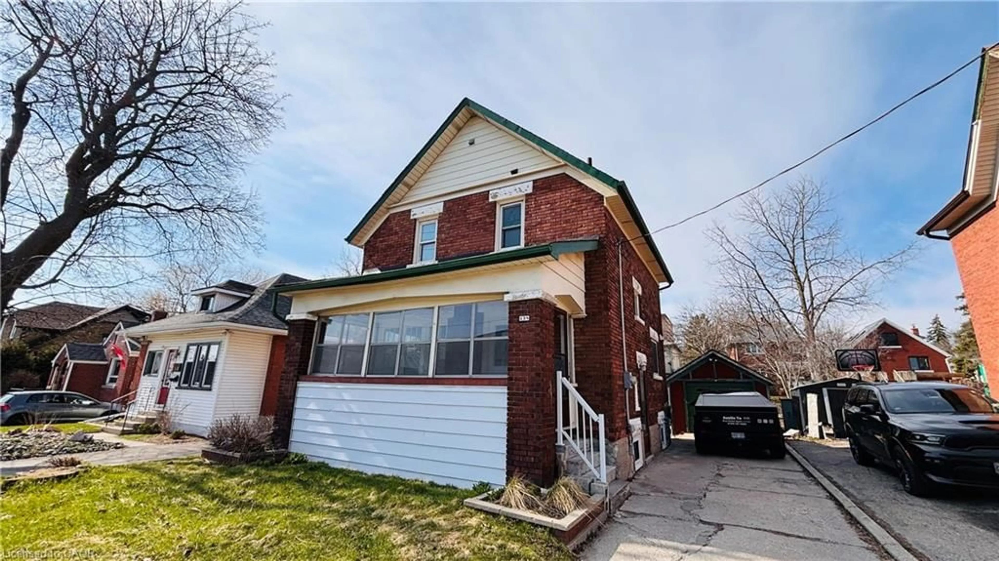 Home with brick exterior material, street for 138 Glasgow St, Kitchener Ontario N2G 2G9