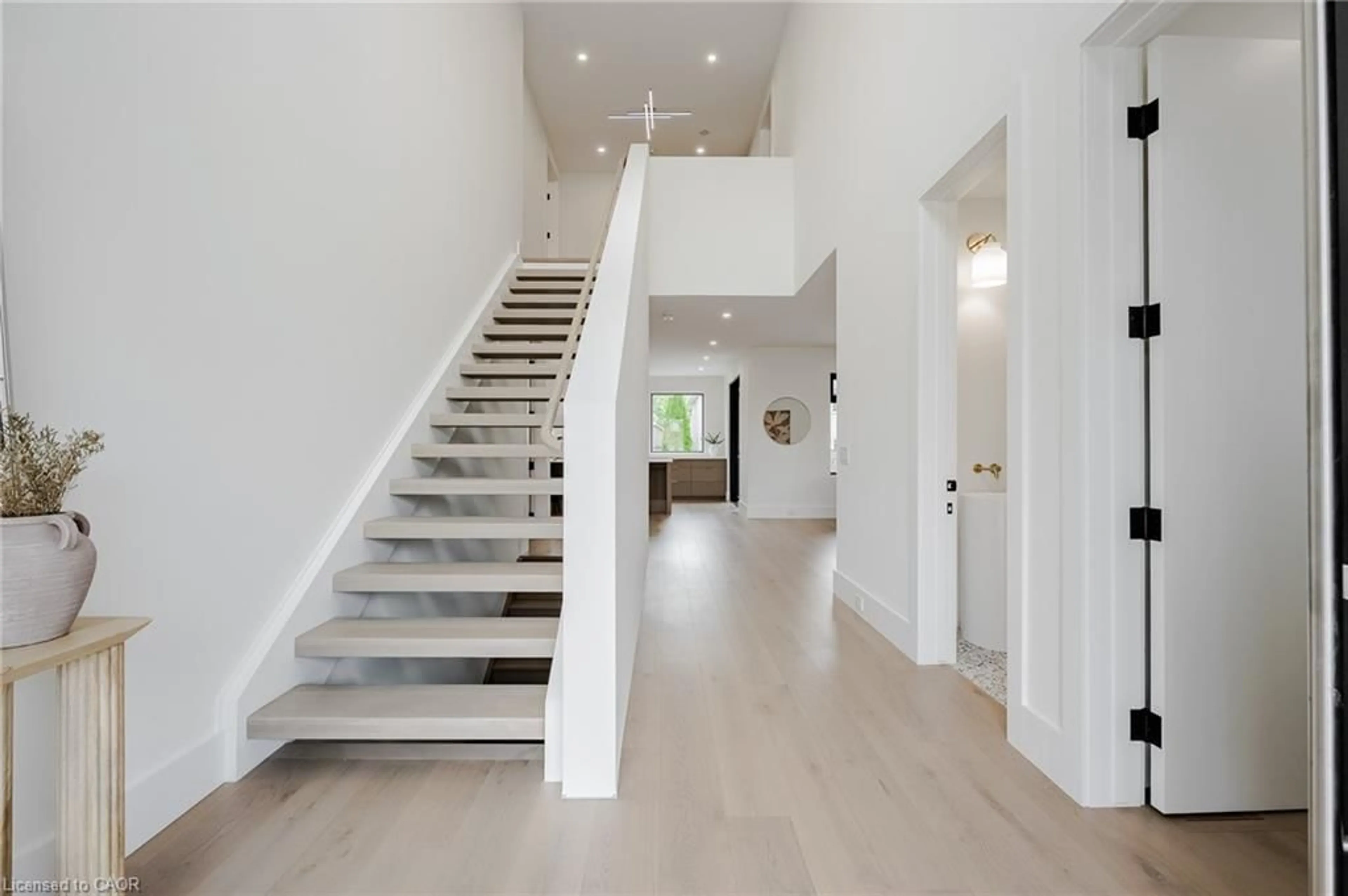 Unknown for 504 Winona Rd, Winona Ontario L8E 5E5