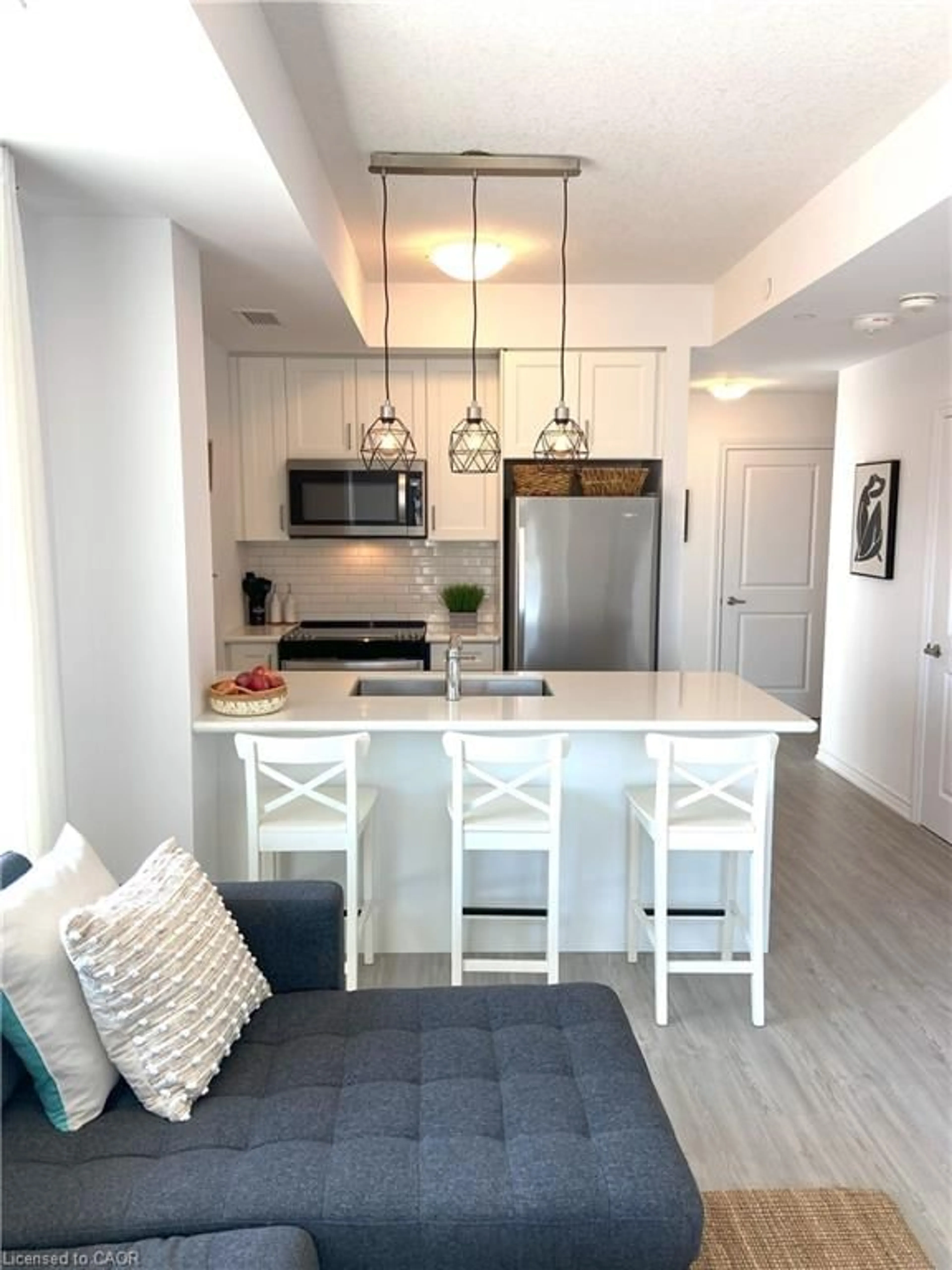 Open concept kitchen, unknown for 450 Dundas St #428, Waterdown Ontario L8B 1Z2