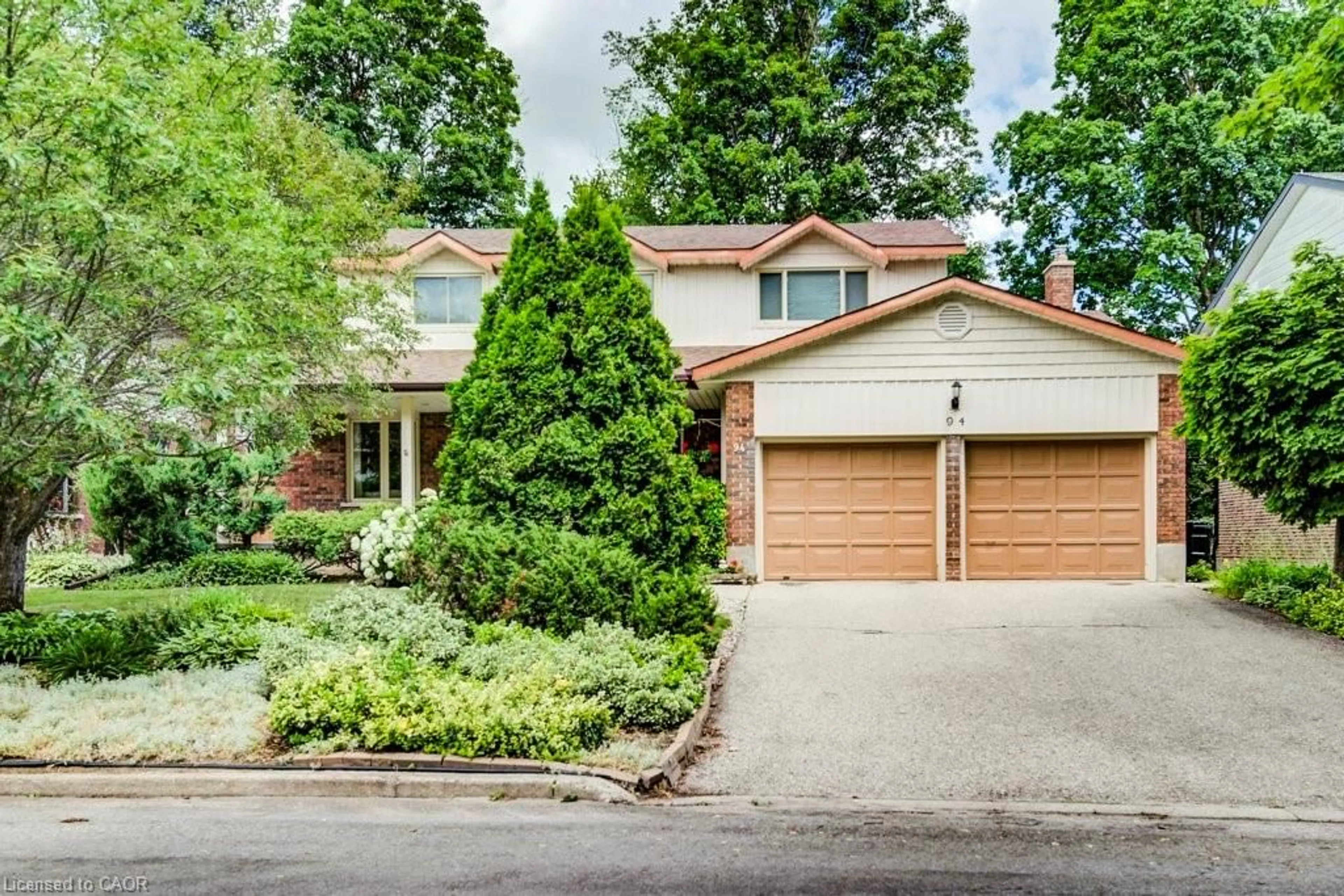 Home with brick exterior material, street for 94 Mccarron Cres, Waterloo Ontario N2L 5N2