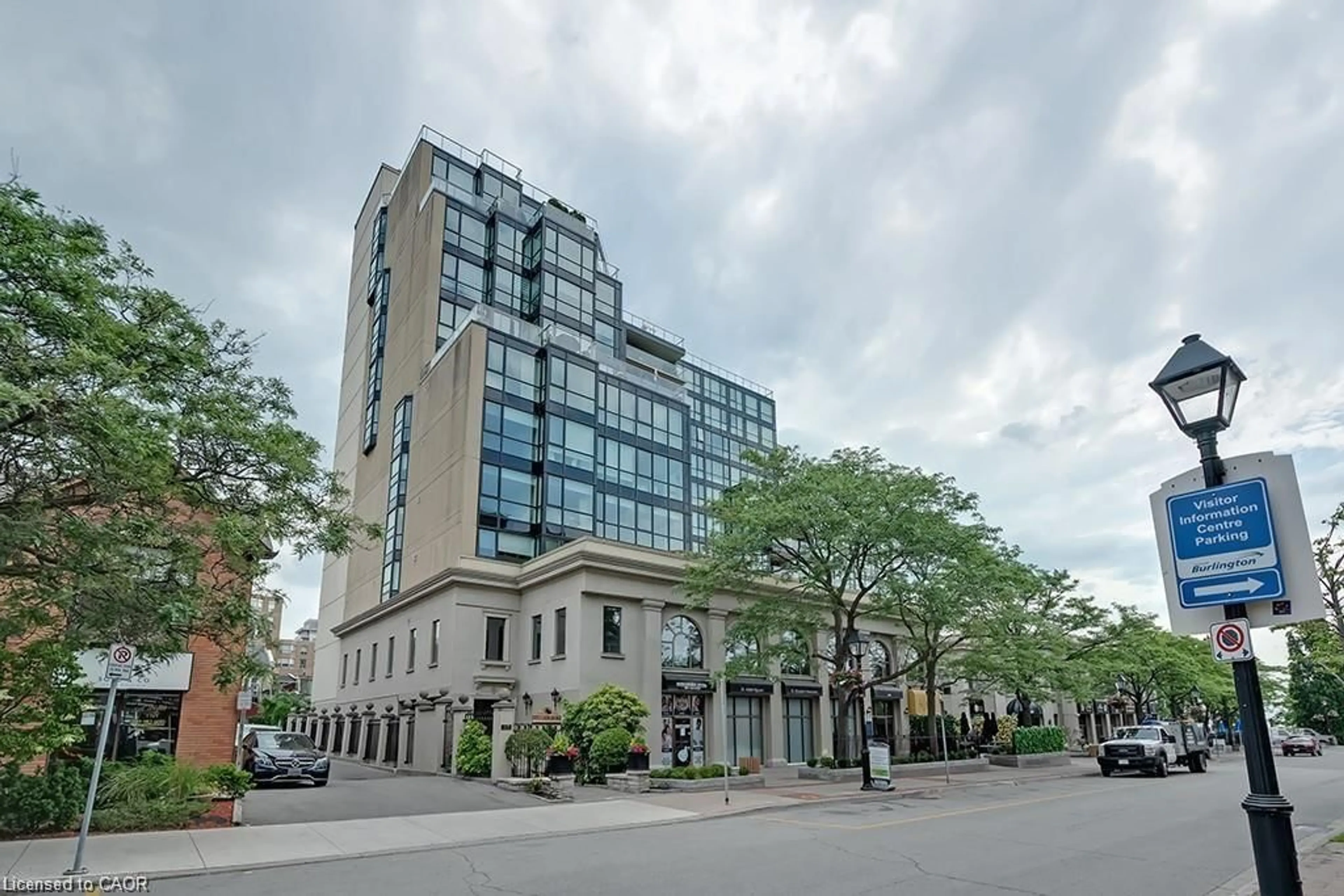 Unknown for 415 Locust St #1001, Burlington Ontario L7S 2J2