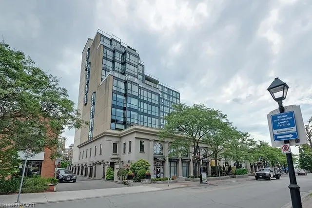 415 Locust St #1001, Burlington 4