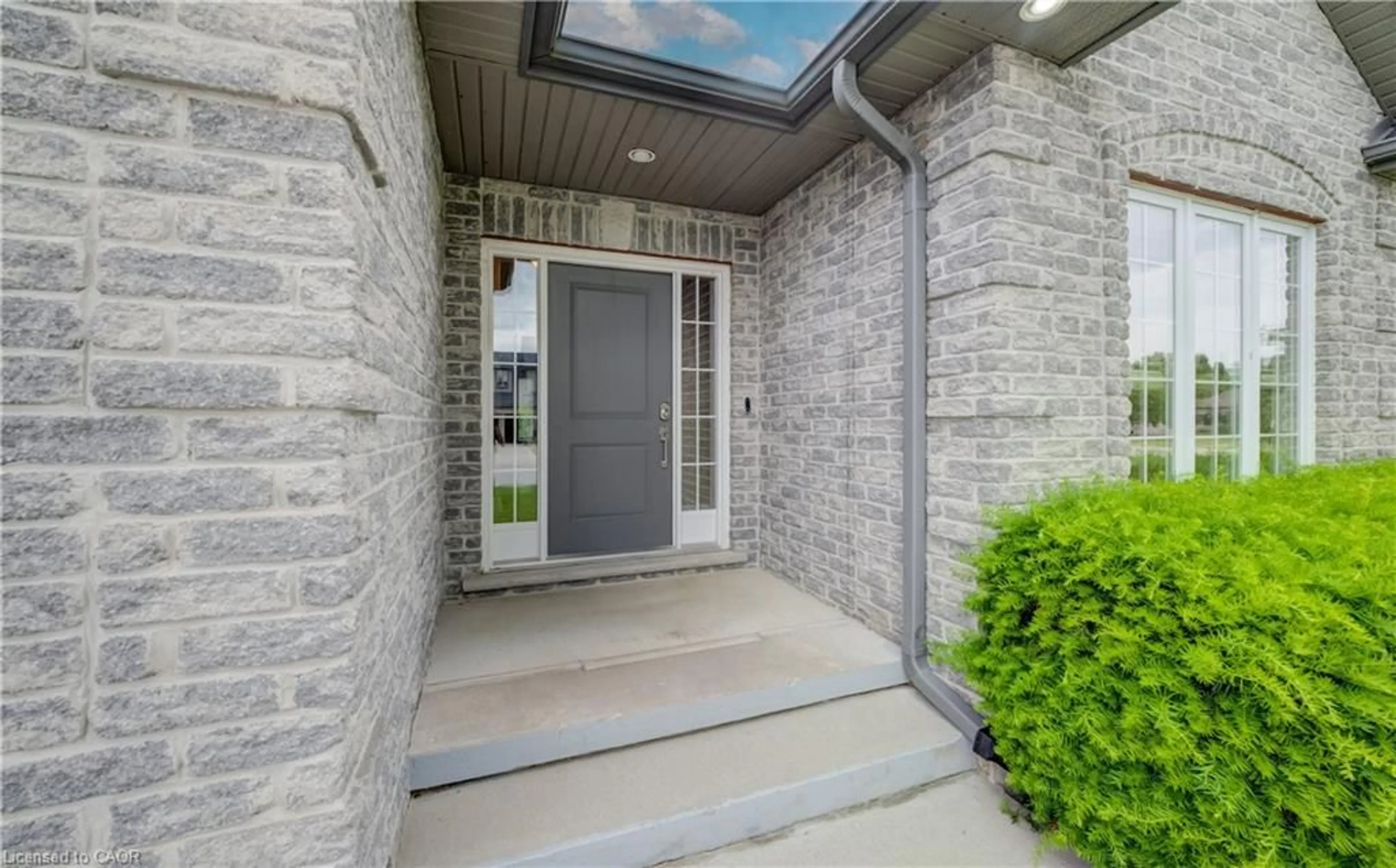 Indoor entryway for 47 Graydon Dr, Mount Elgin Ontario N0J 1N0