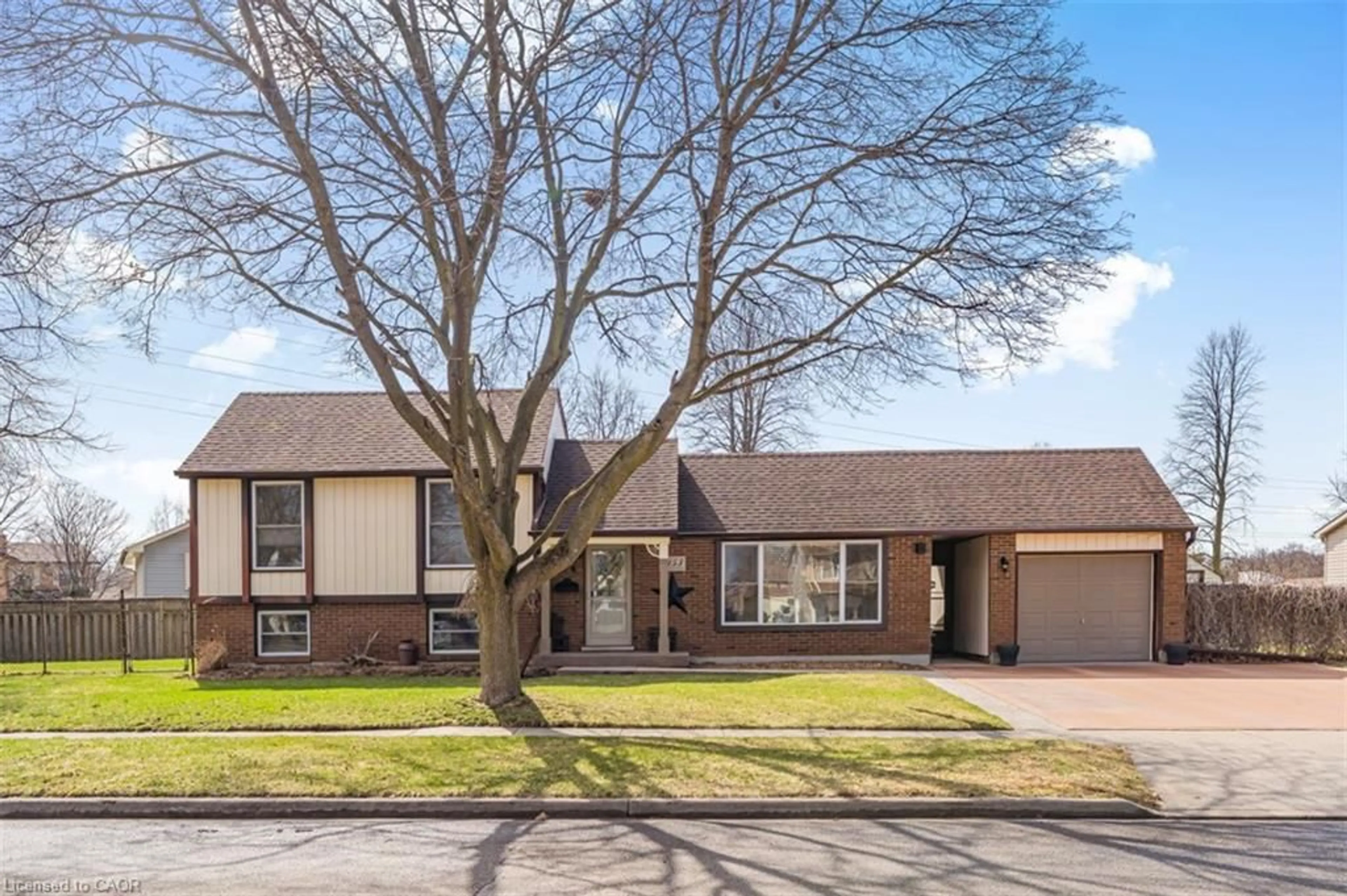 Home with brick exterior material, street for 153 The Greenway Way, Cambridge Ontario N1R 6L6
