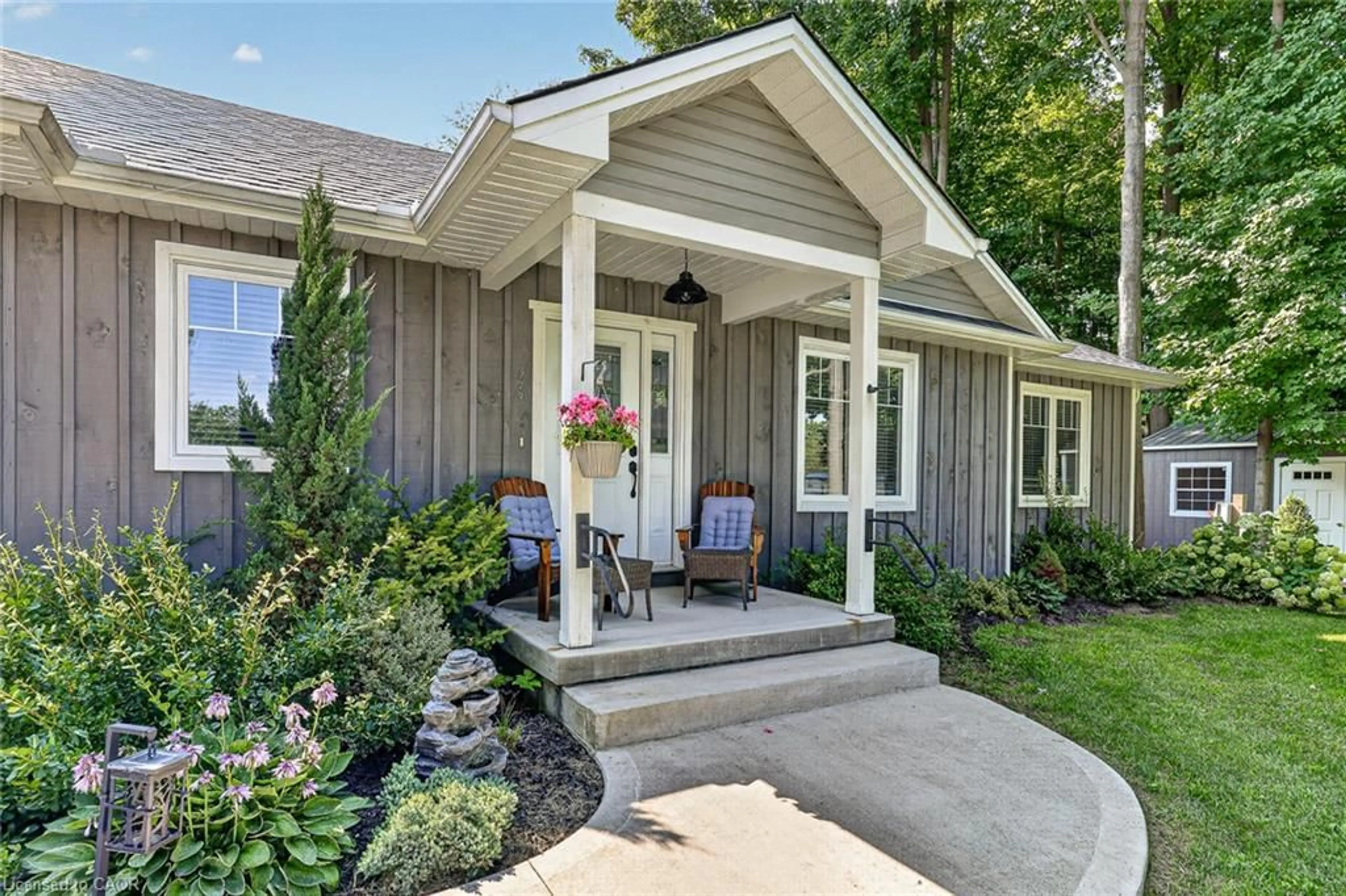 Indoor entryway for 729 6th Concession Rd Enr, Cultus Ontario N0E 1C0