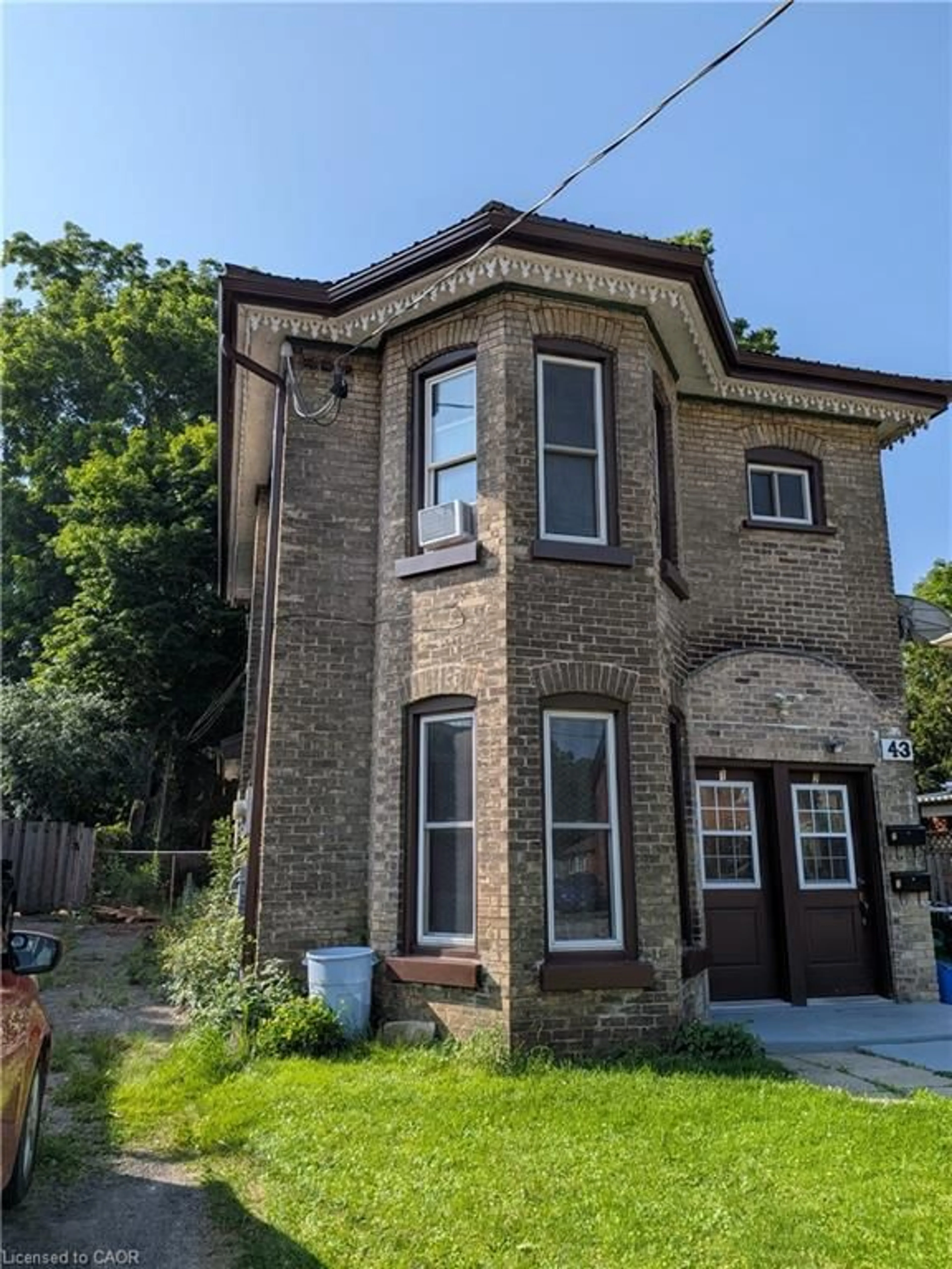 Home with brick exterior material, building for 43 Port St, Brantford Ontario N3S 1Y3