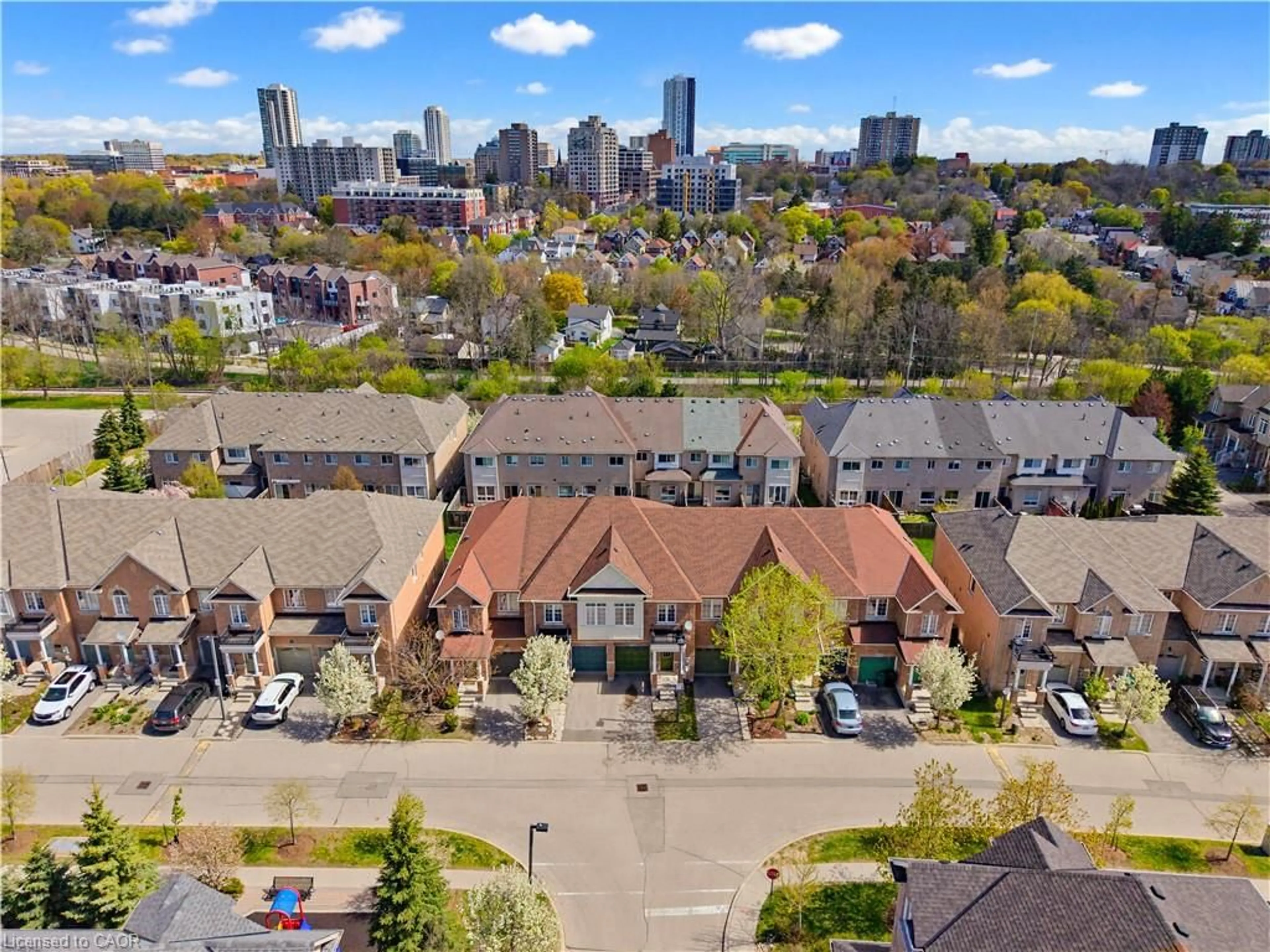A pic from outside/outdoor area/front of a property/back of a property/a pic from drone, city buildings view from balcony for 110 Highland Rd #75, Kitchener Ontario N2M 3S1