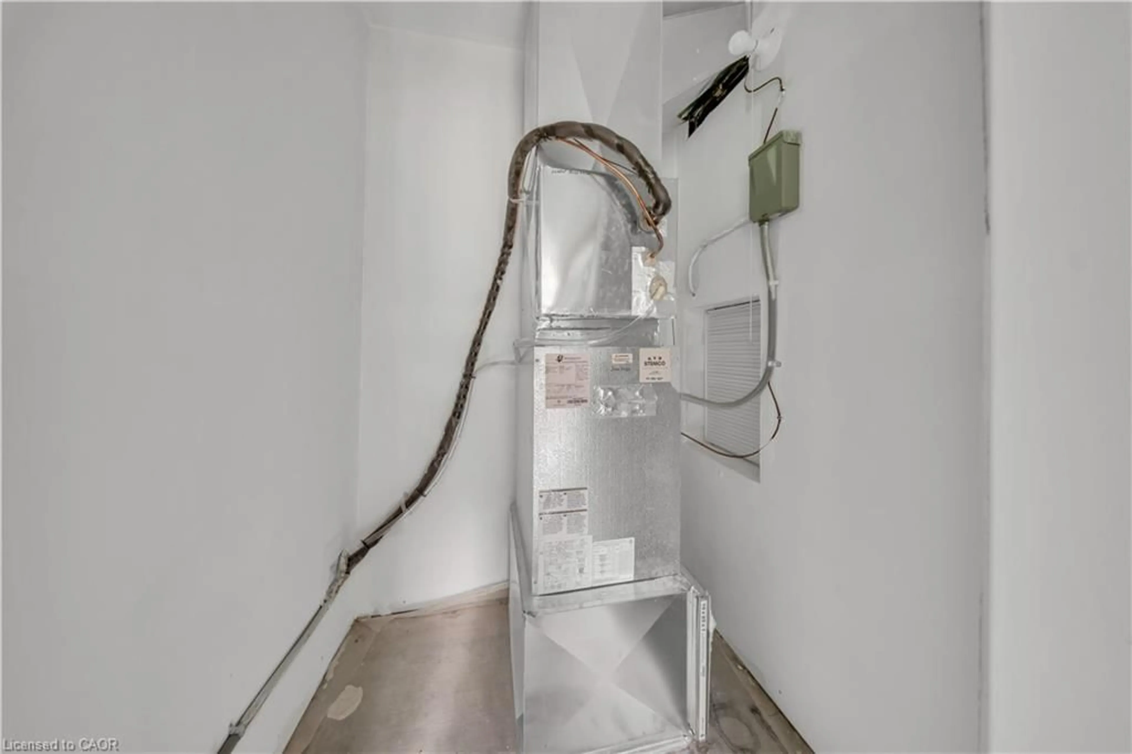 A pic of a room for 3085 Kingsway Dr #21, Kitchener Ontario N2C 2P1