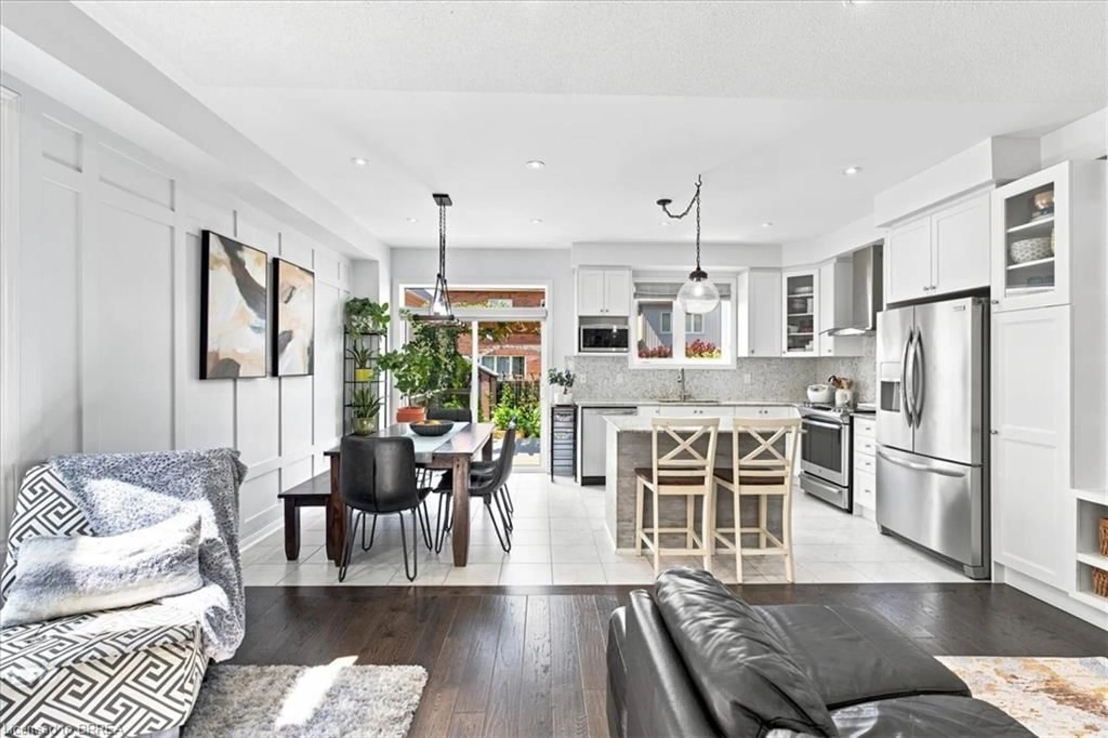 Open concept kitchen, unknown for 21 Hartley Ave, Paris Ontario N3L 0G9