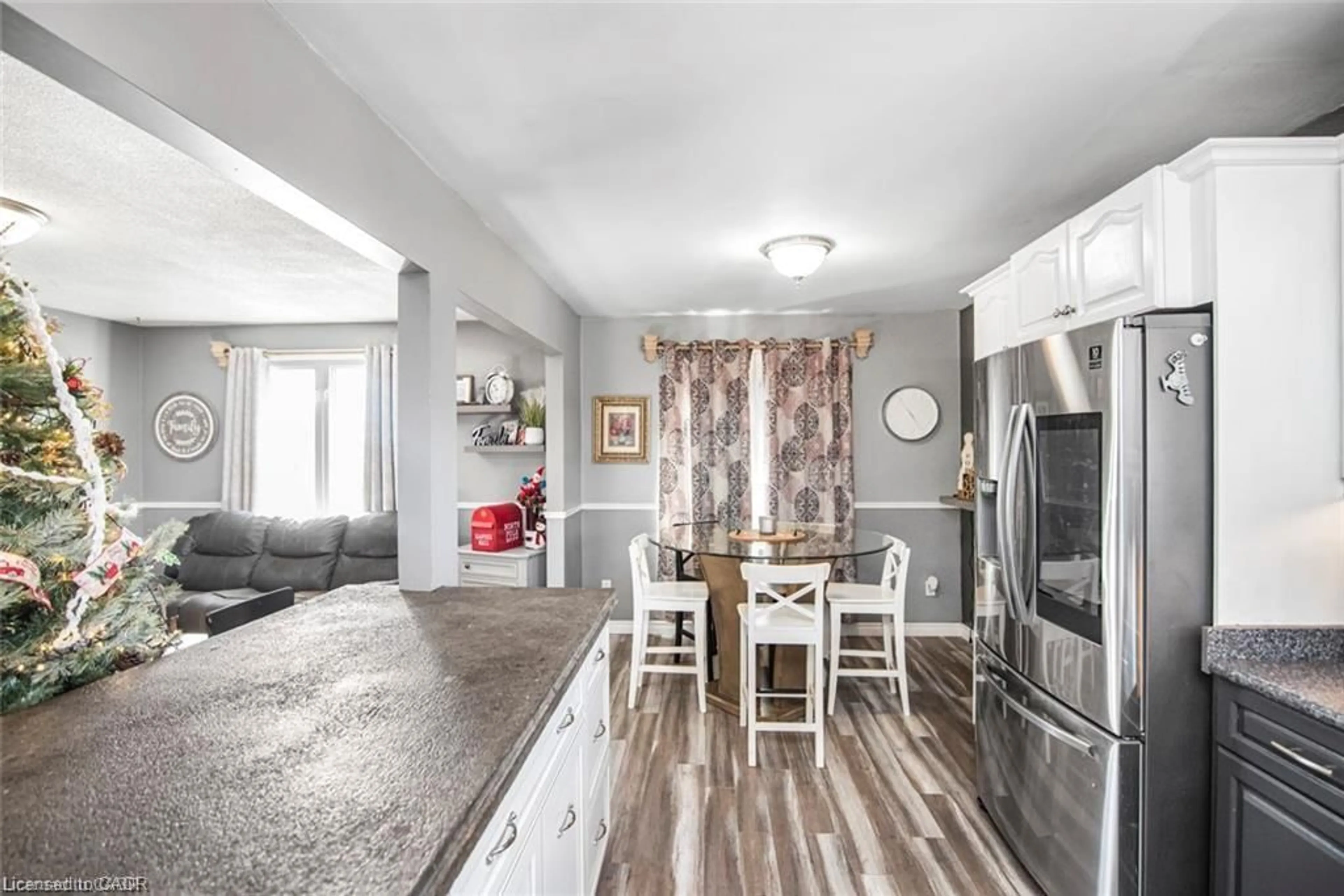 Open concept kitchen, unknown for 171 Kneider Ave, Dunnville Ontario N1A 1A6