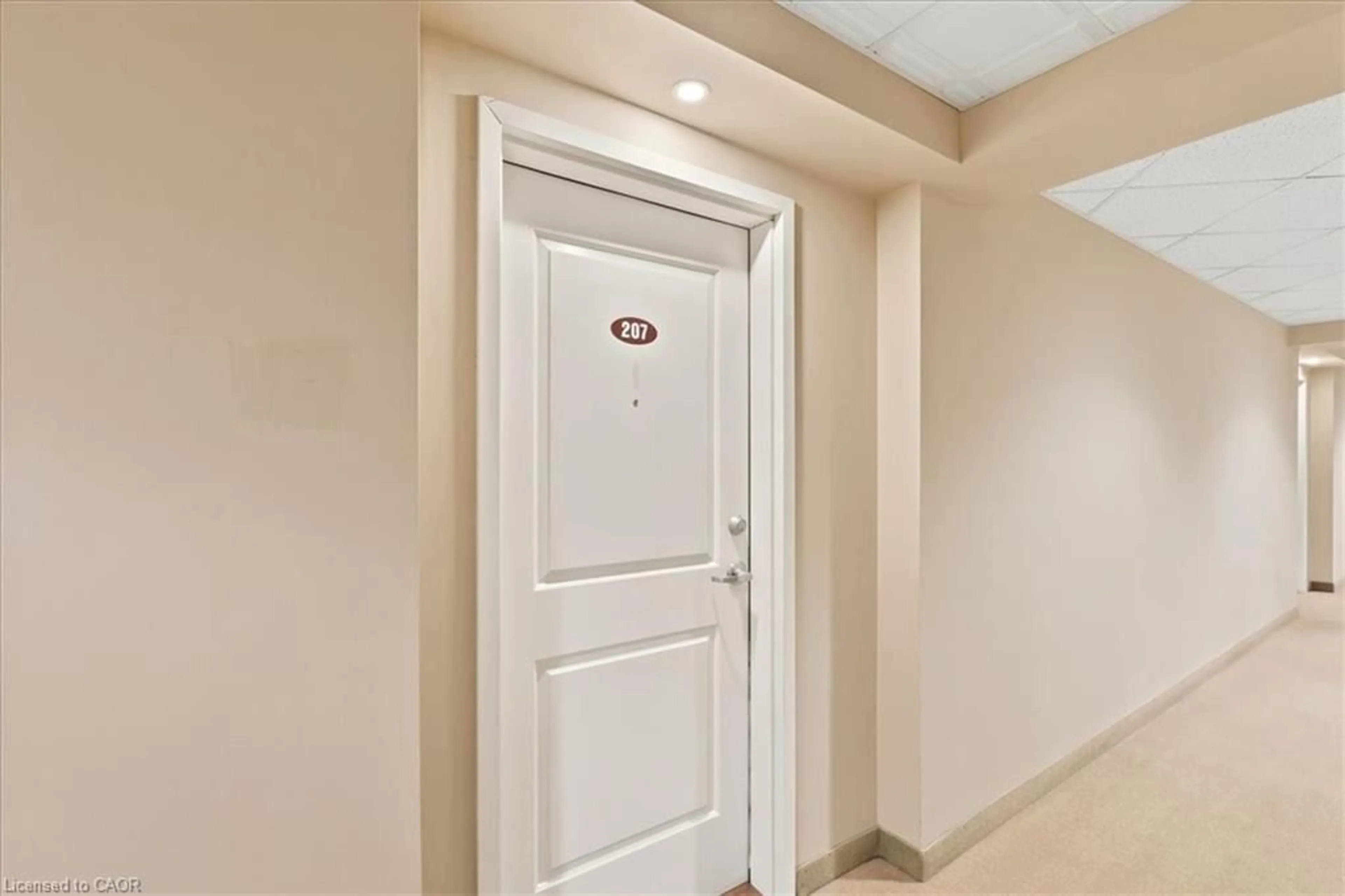 Indoor foyer for 245 Scotland St #207, Fergus Ontario N1M 0B5