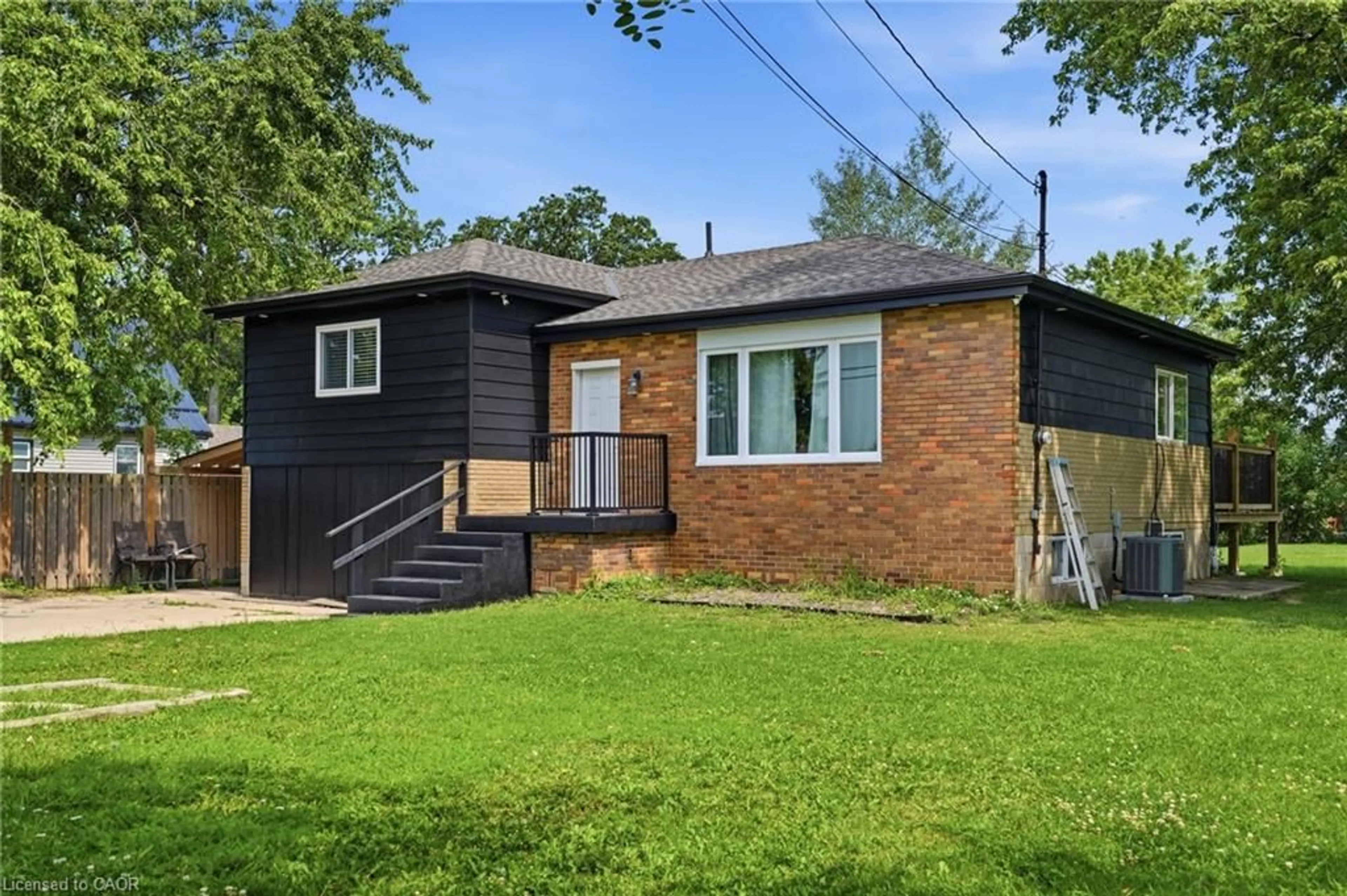 Home with brick exterior material, street for 293 #20 Regional Rd, Stoney Creek Ontario L8J 3H4
