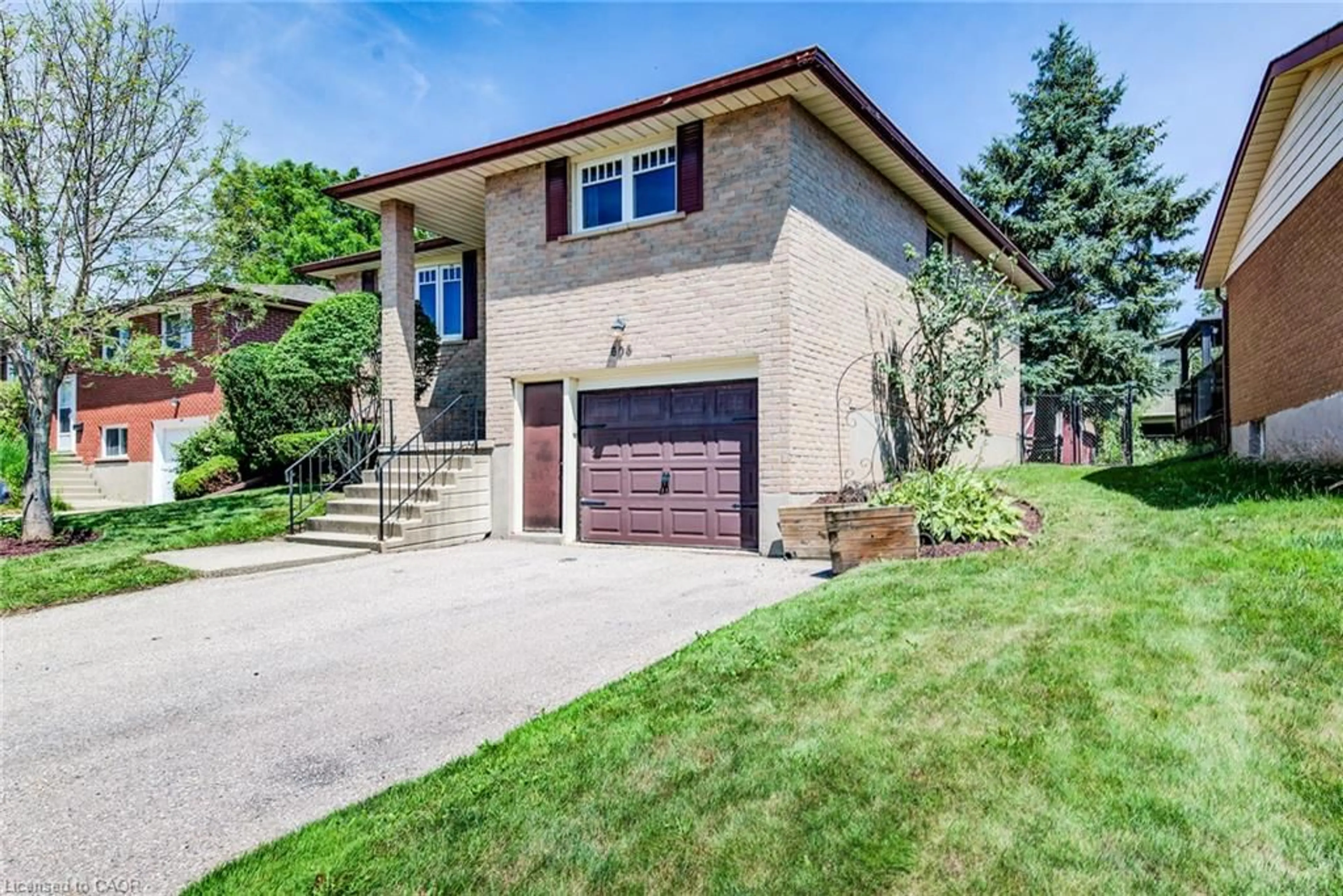 Home with brick exterior material, street for 606 Fern Rd, Waterloo Ontario N2V 1G5