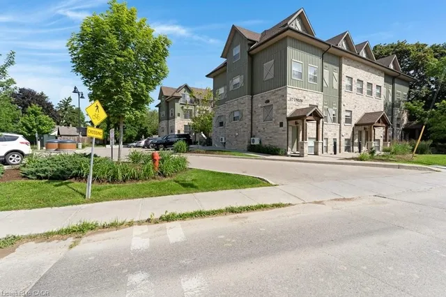 112 Union St #B103, Waterloo 2
