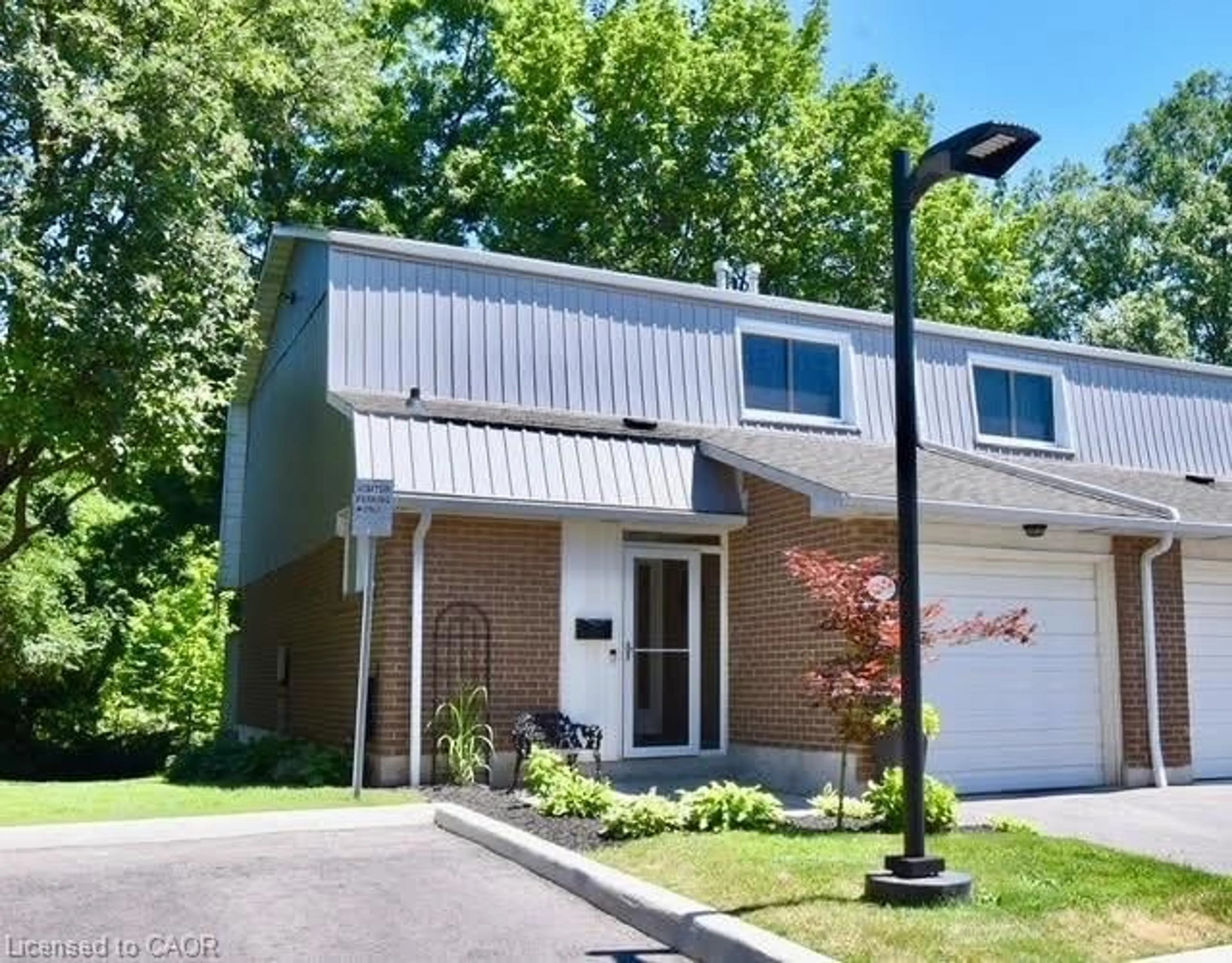 Unknown for 459 Woodview Rd #8, Burlington Ontario L7N 2Z9