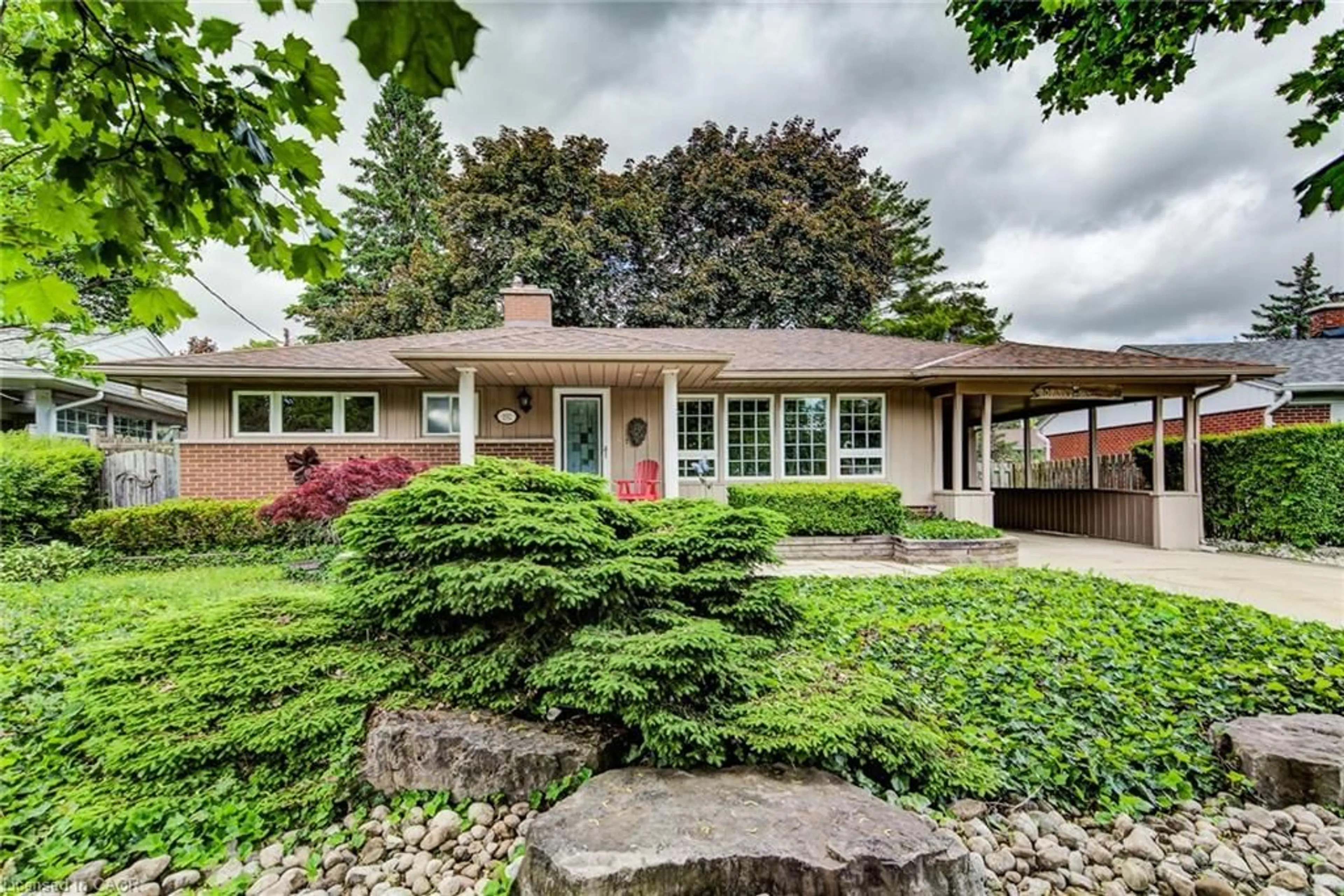 Home with brick exterior material, street for 192 Warren Rd, Kitchener Ontario N2M 4T7
