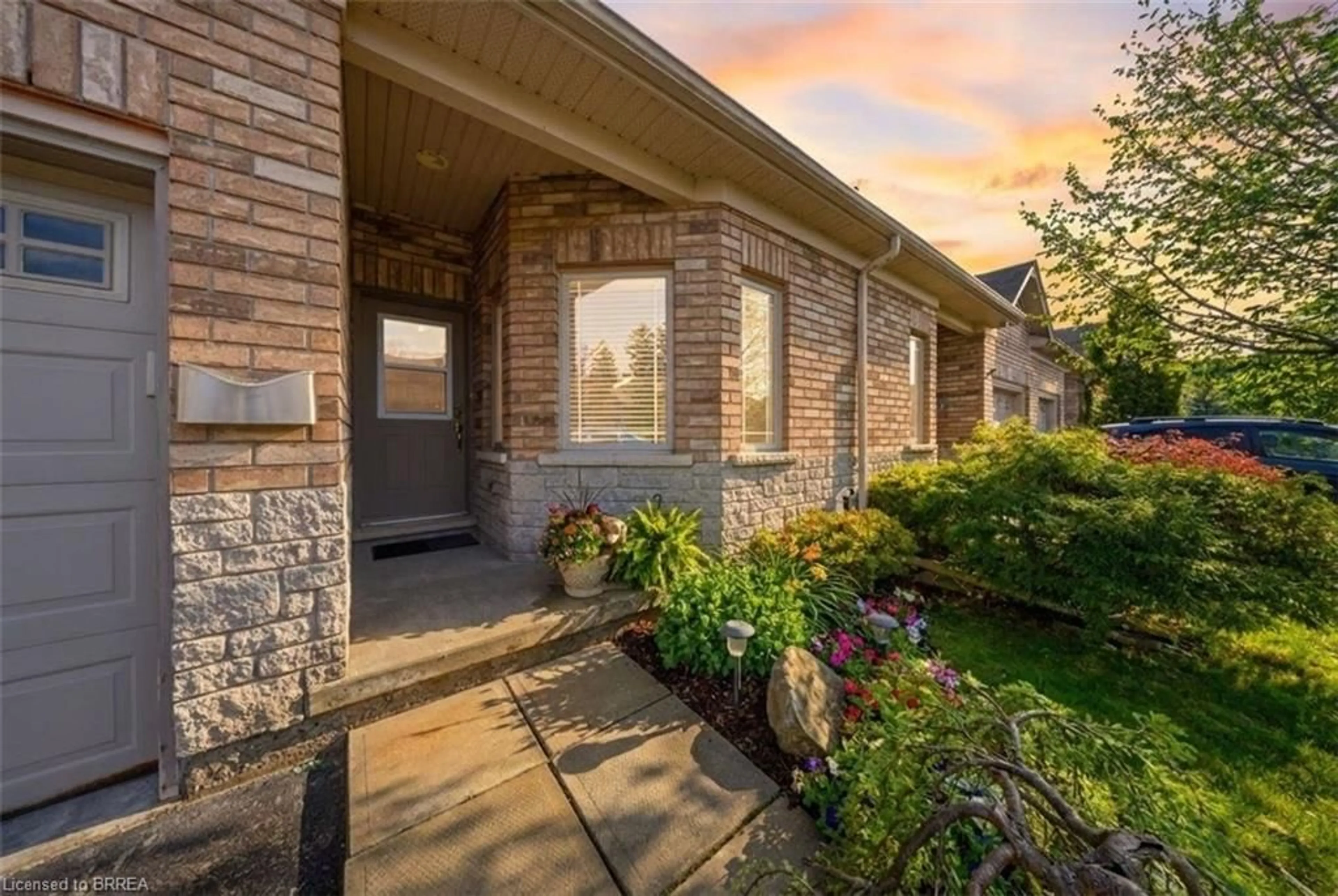 Unknown for 10 Cobblestone Dr #35, Paris Ontario N3L 4G9