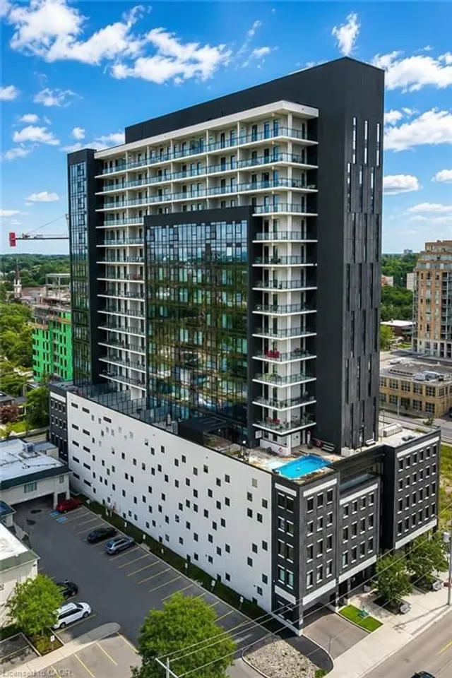 181 King St #1907, Waterloo 2