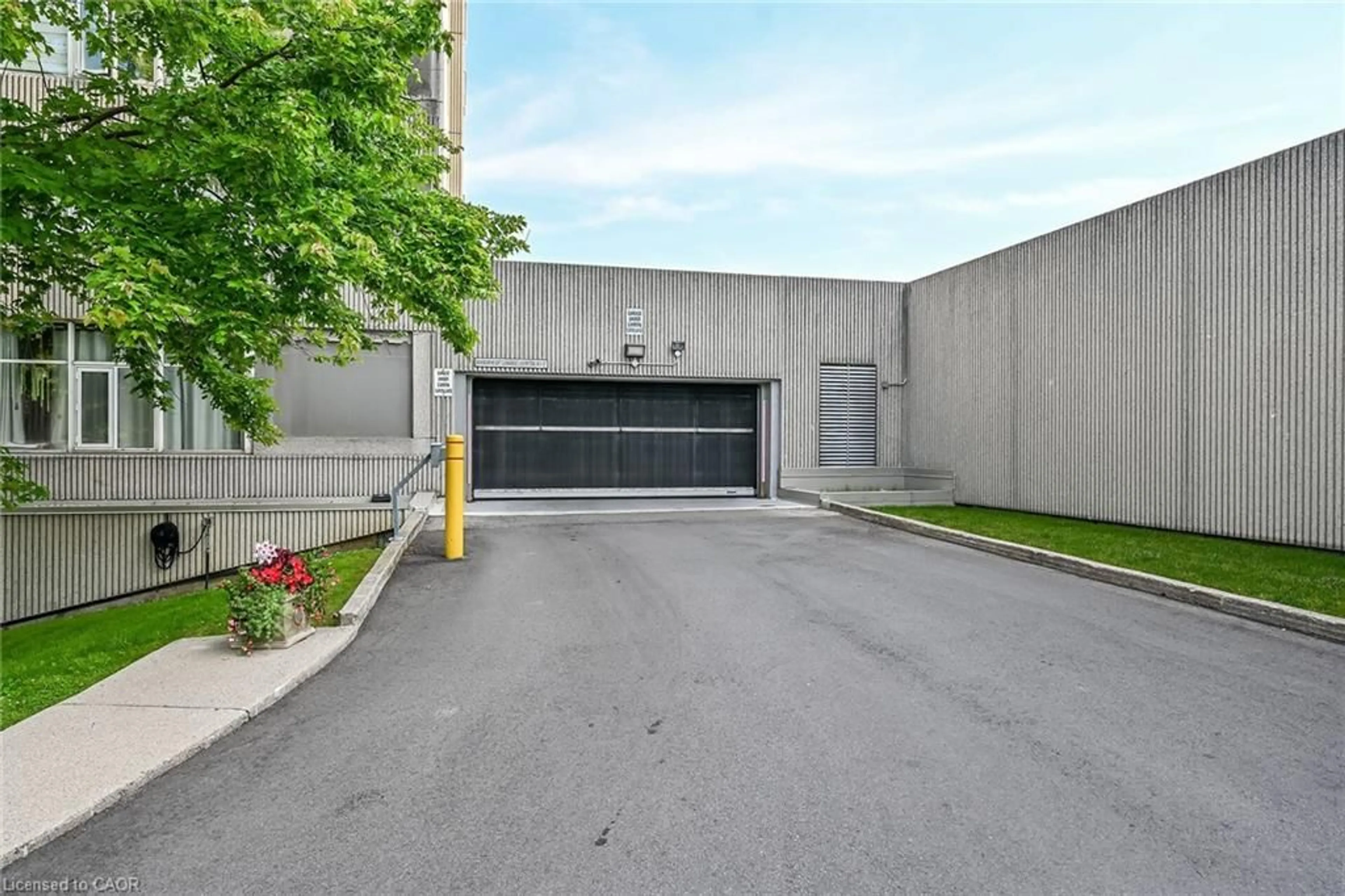 Unknown for 40 Harrisford St #1107, Hamilton Ontario L8K 6N1