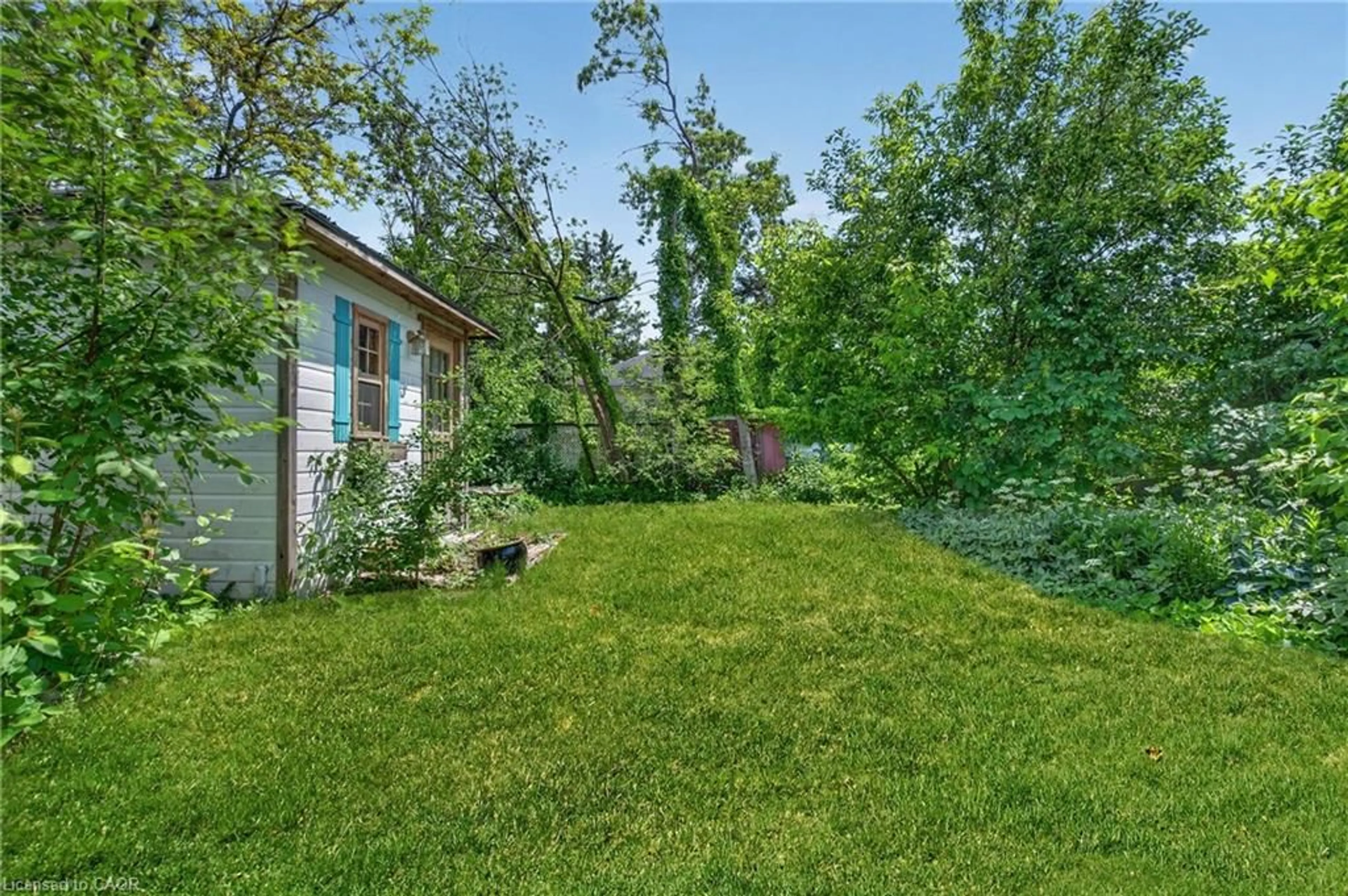 Shed for 32 Dunlop St, Kingston Ontario K7L 1L2