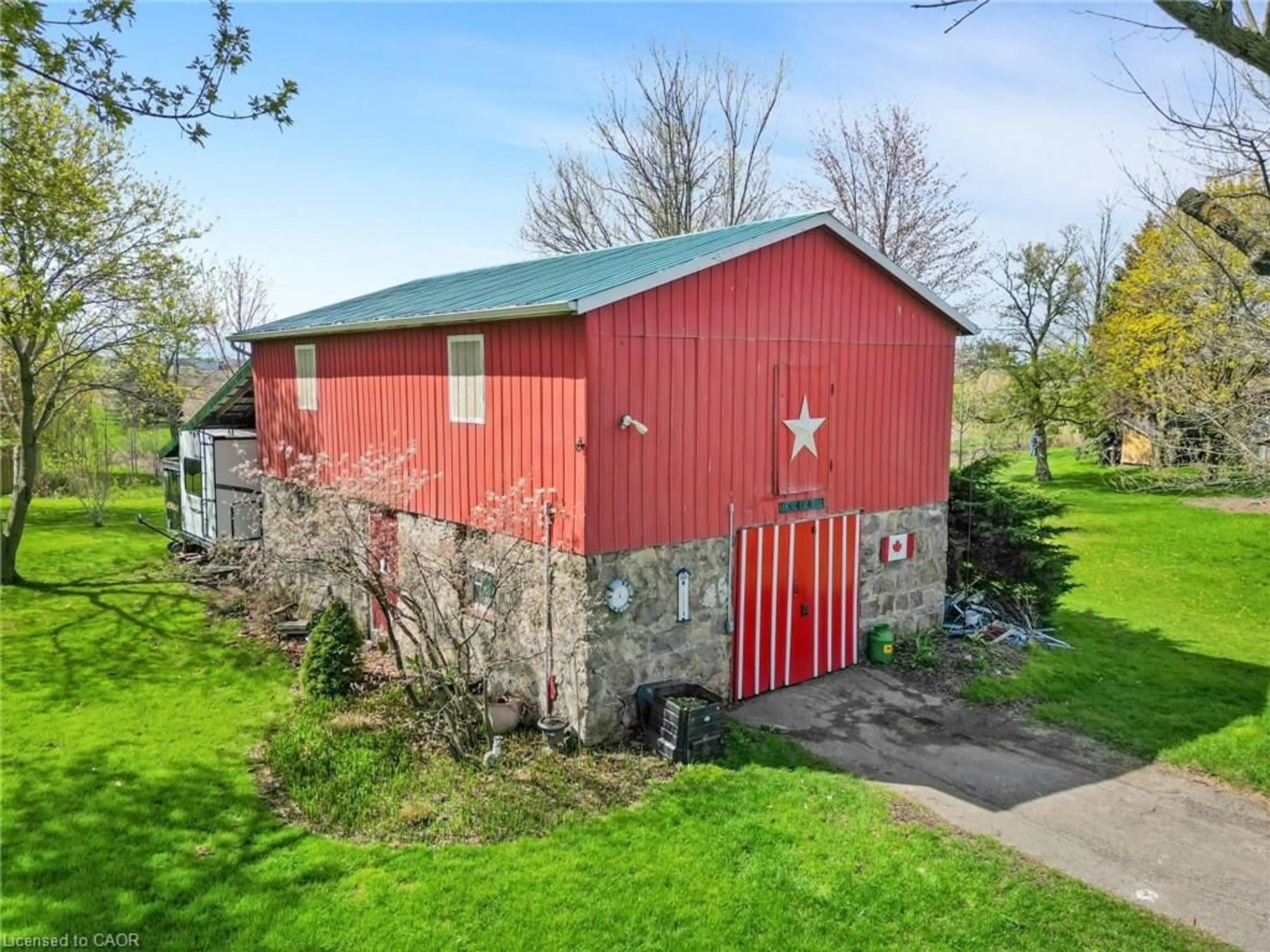 A pic from outside/outdoor area/front of a property/back of a property/a pic from drone, building for 55 Talbot St, Jarvis Ontario N0A 1J0