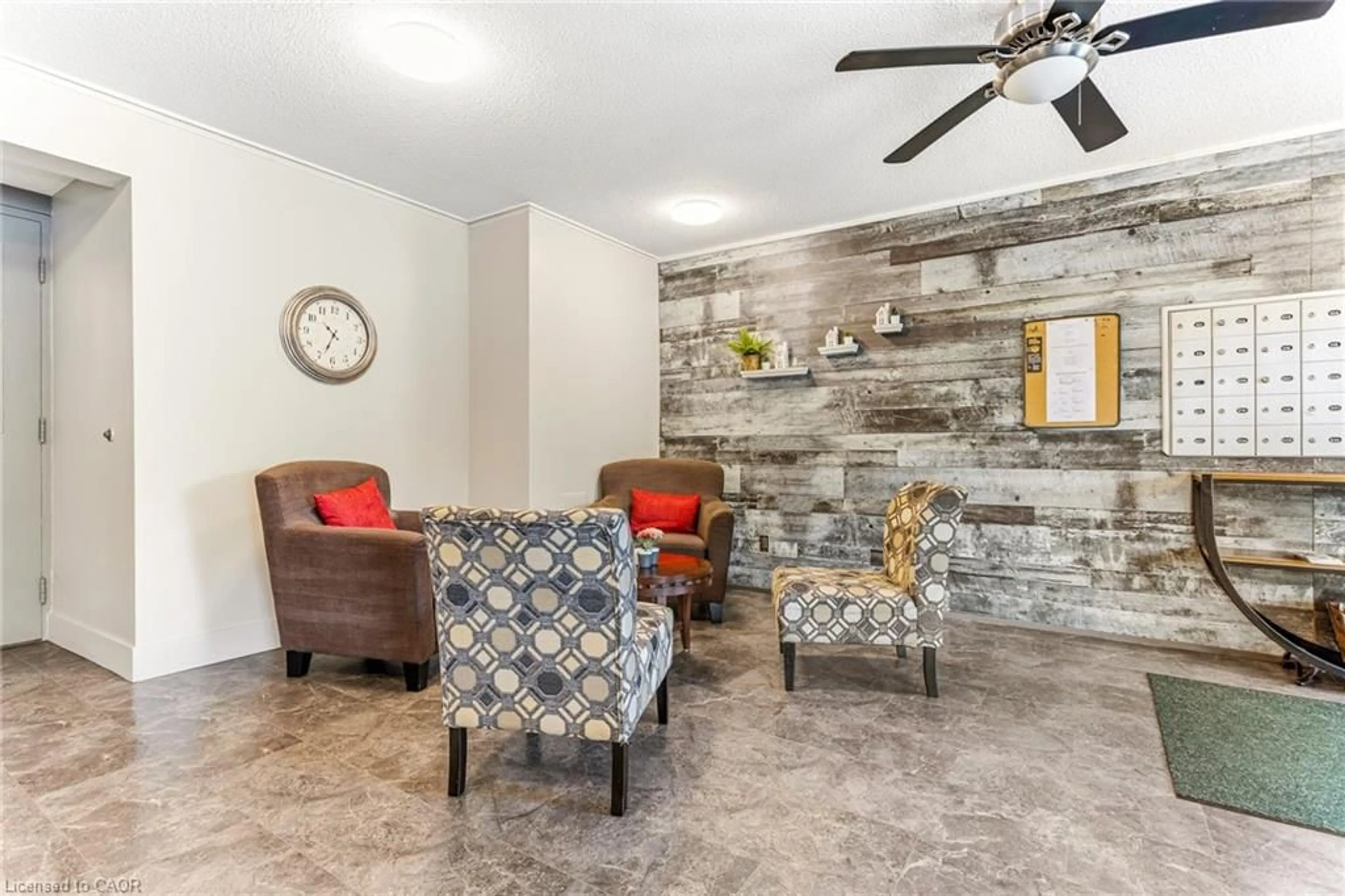 Lobby for 4209 Hixon St #211, Beamsville Ontario L3J 0K2