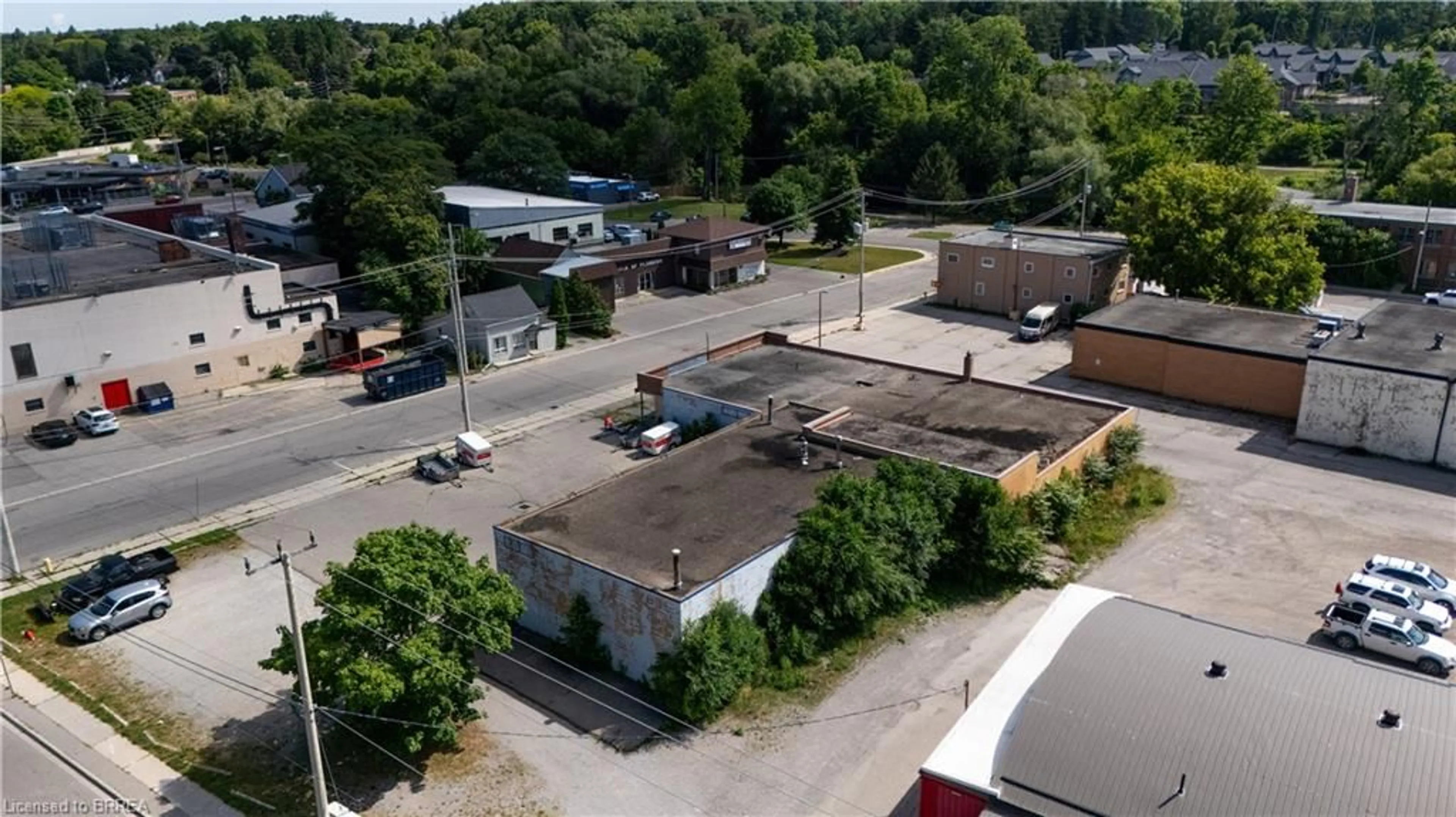 A pic from outside/outdoor area/front of a property/back of a property/a pic from drone, building for 70 Water St, Simcoe Ontario N3Y 1R1
