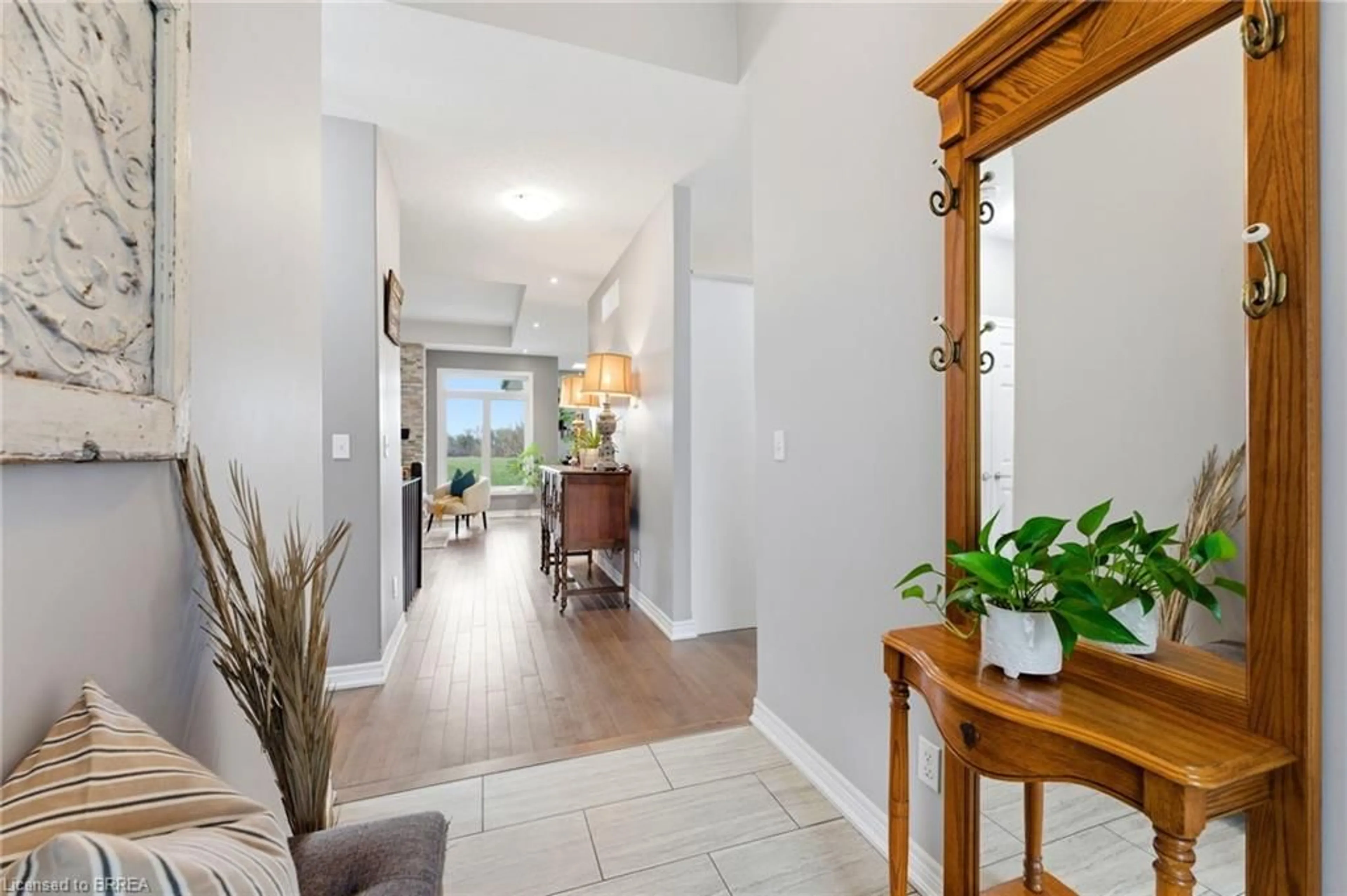 Indoor entryway for 191 Highway 53, Cathcart Ontario N0E 1B0