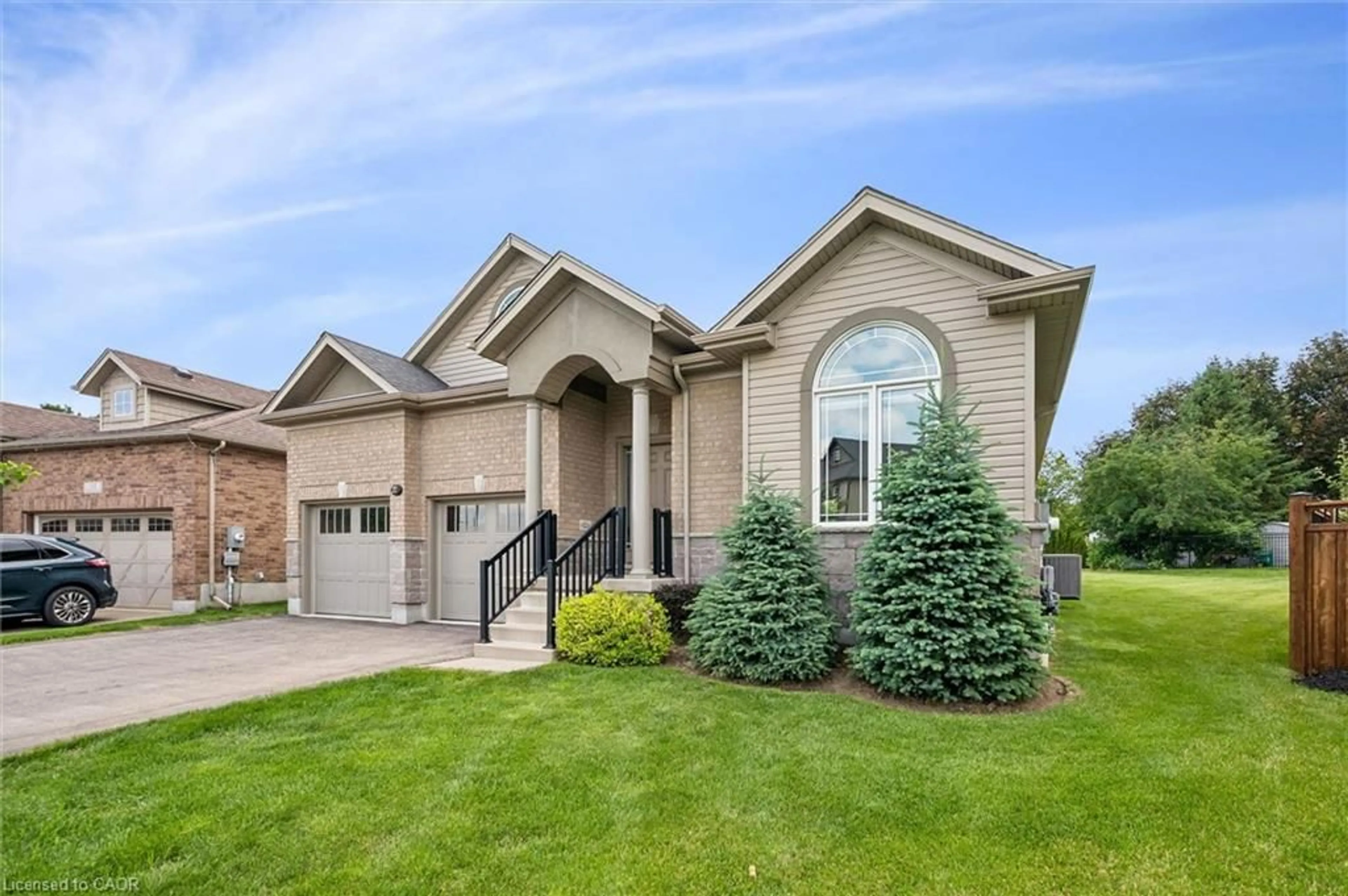 Home with brick exterior material, street for 27 Riley Cres, Fergus Ontario N1M 0C1