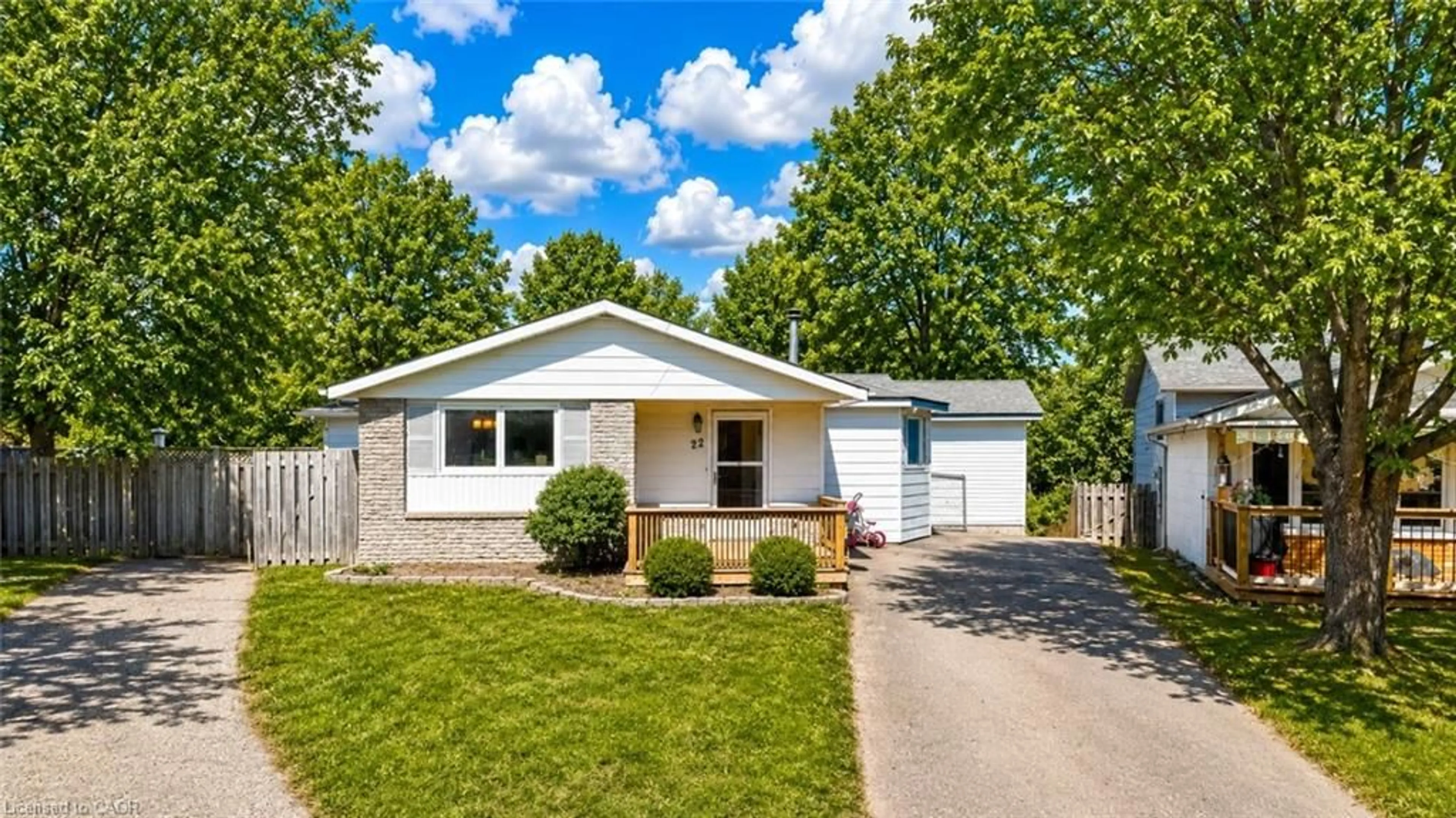 Home with vinyl exterior material, street for 22 Blackhorne Cres, Kitchener Ontario N2E 1T1