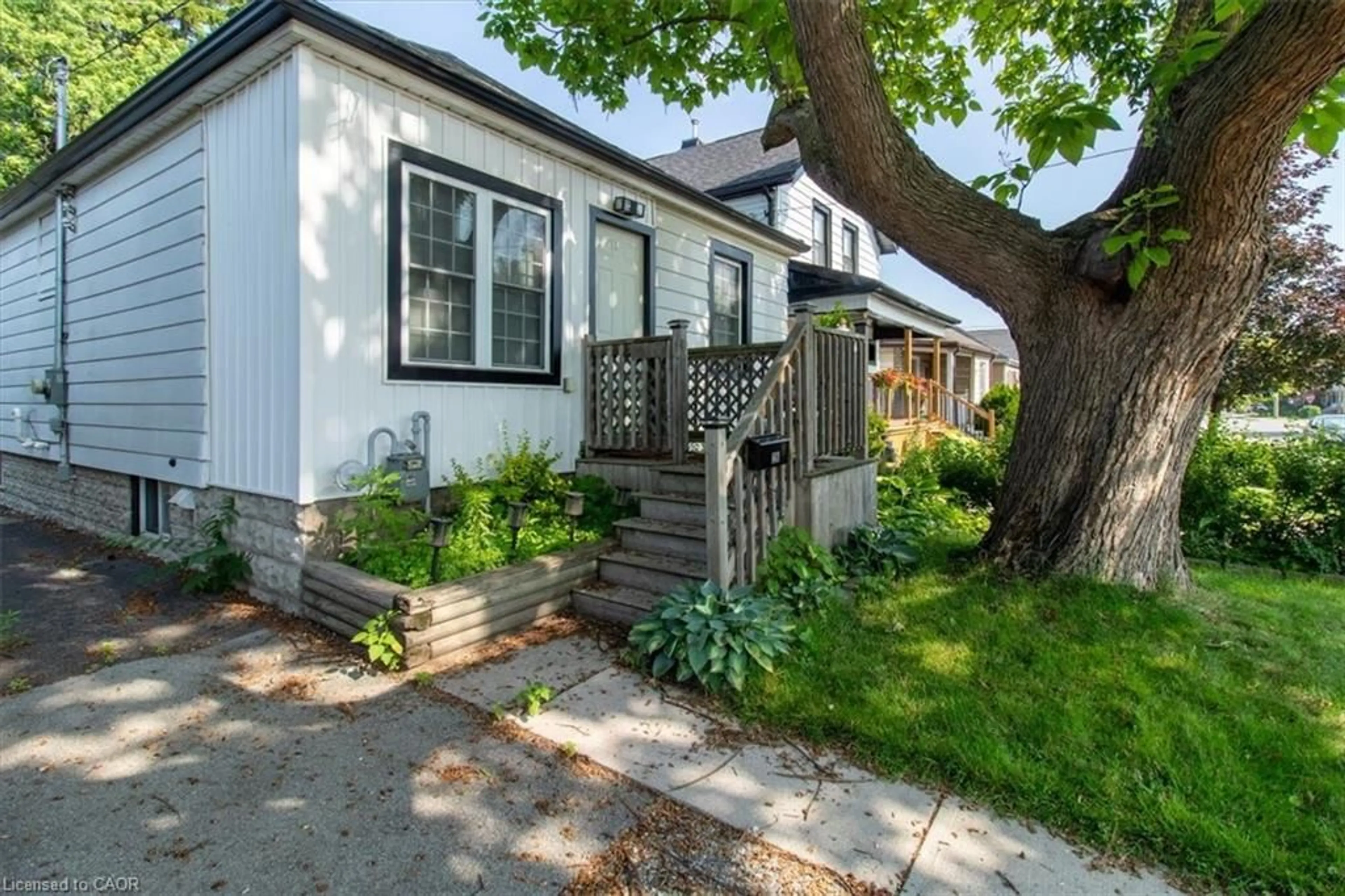 Unknown for 29 Wexford Ave, Hamilton Ontario L8H 4M2