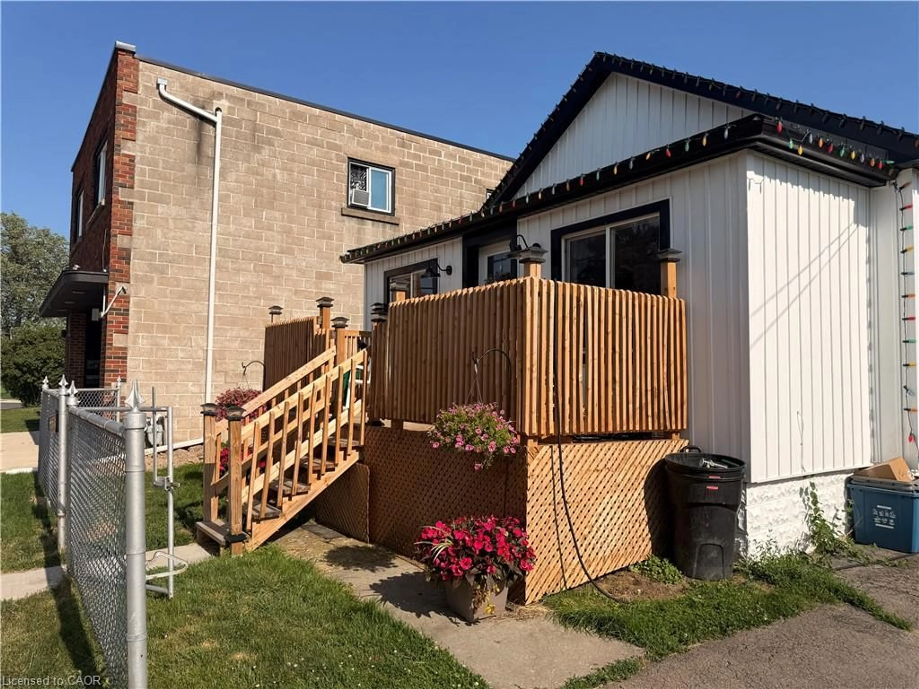 Unknown for 314 Broadway Avenue A, Welland Ontario L3C 5L9