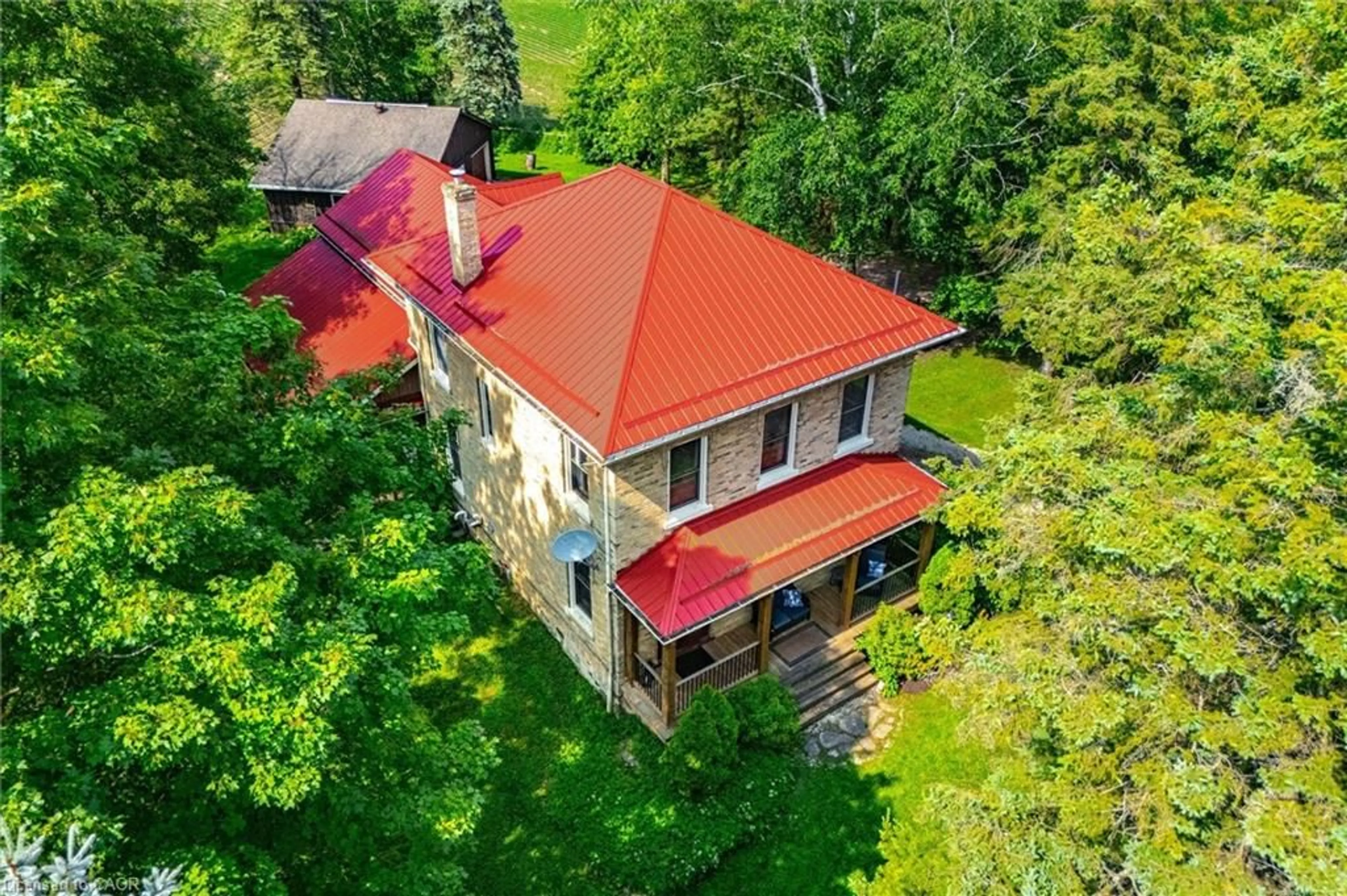 A pic from outside/outdoor area/front of a property/back of a property/a pic from drone, building for 9540 Ayton Rd, Harriston Ontario N0G 1Z0