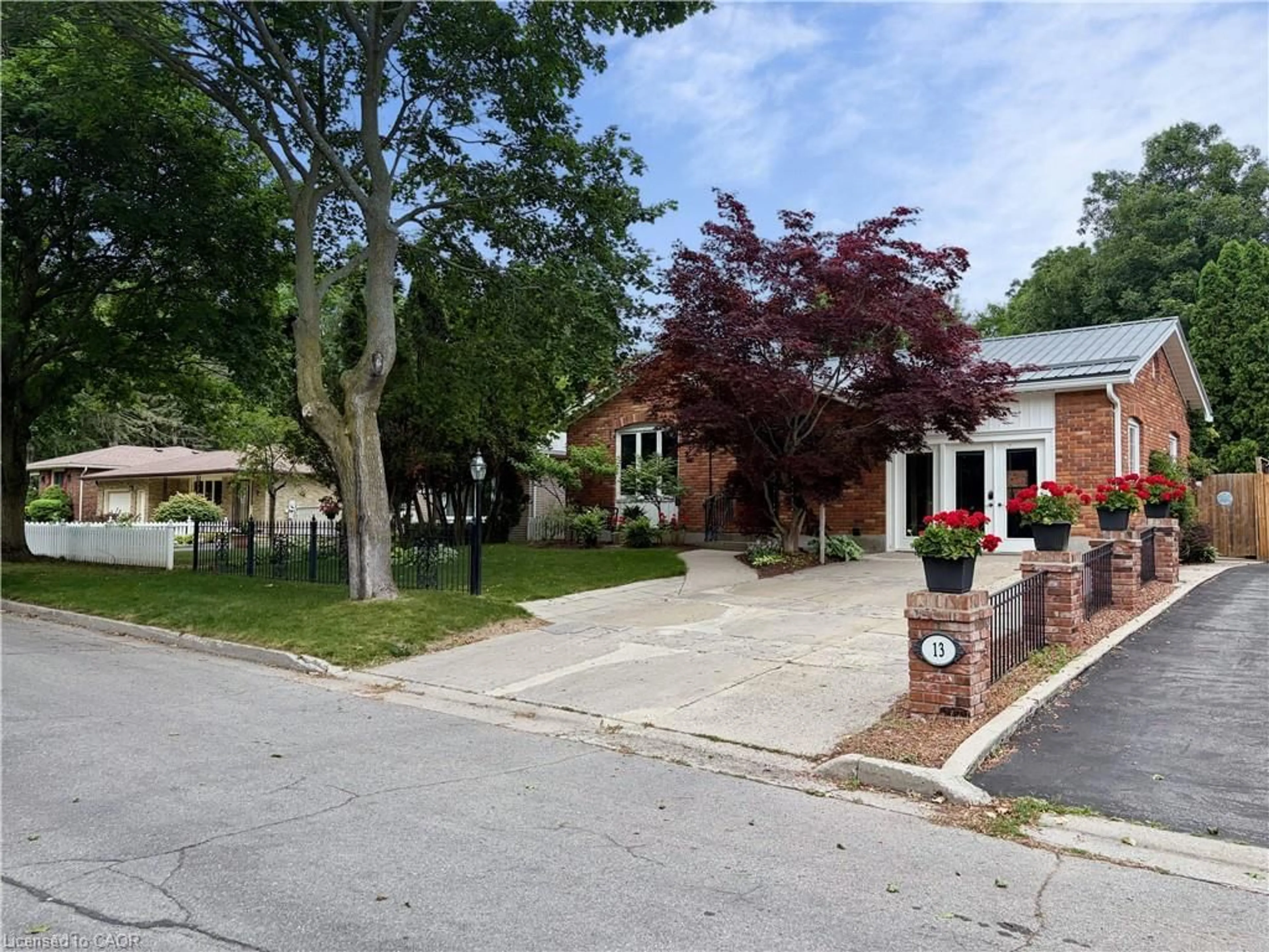 A pic from outside/outdoor area/front of a property/back of a property/a pic from drone, street for 13 Kelly Ave, Simcoe Ontario N3Y 4V6