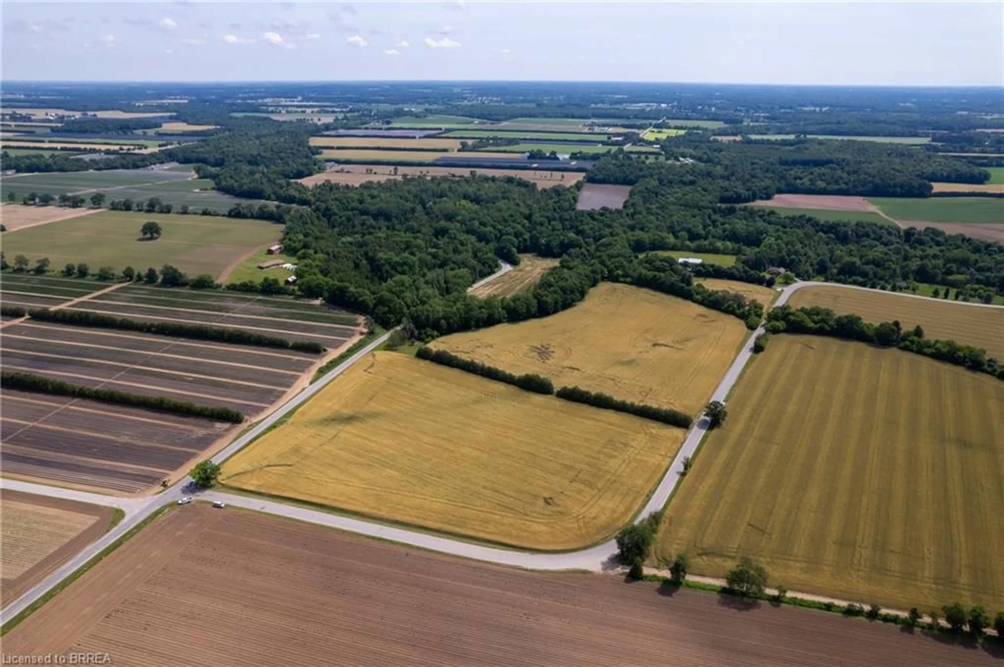 A pic from outside/outdoor area/front of a property/back of a property/a pic from drone, building for 1632 Windham Road 19, Norfolk Ontario N0E 1H0