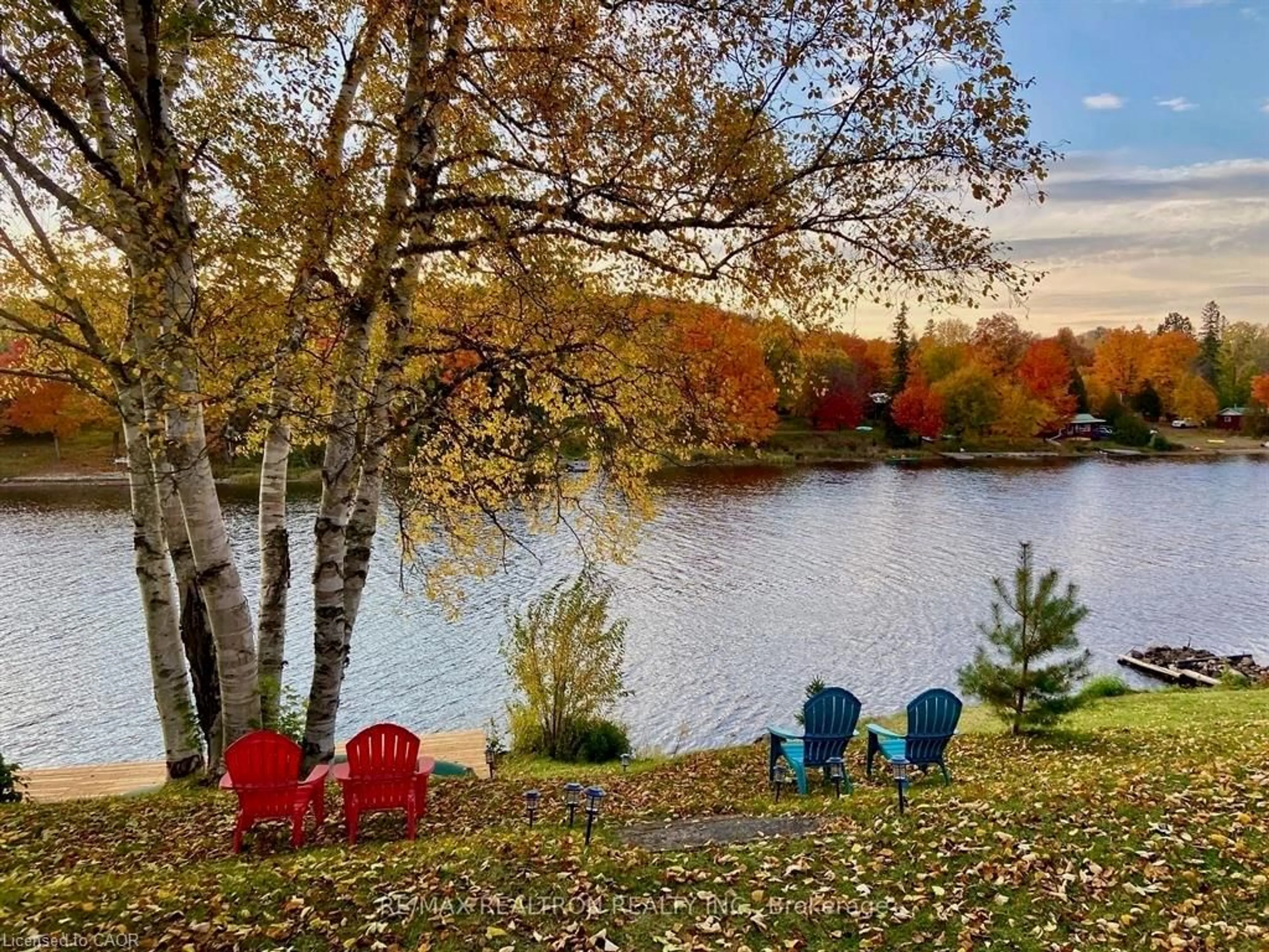 Patio, water/lake/river/ocean view for 62 Ottawa St, Whitney Ontario K0J 2M0